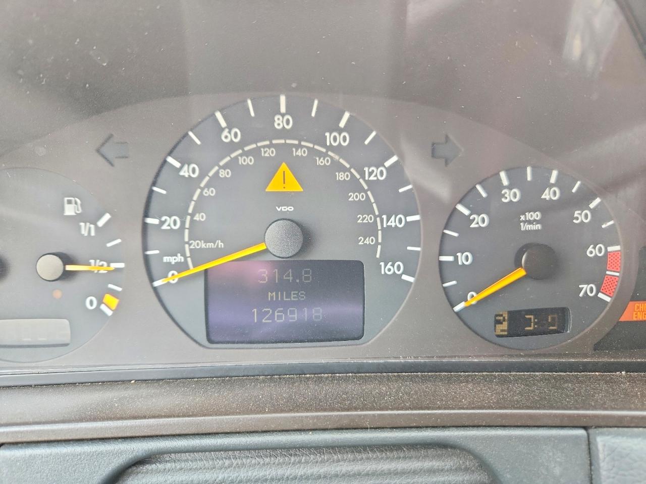 2002 Mercedes-benz E 320 Black vin: WDBJF65J52B422570