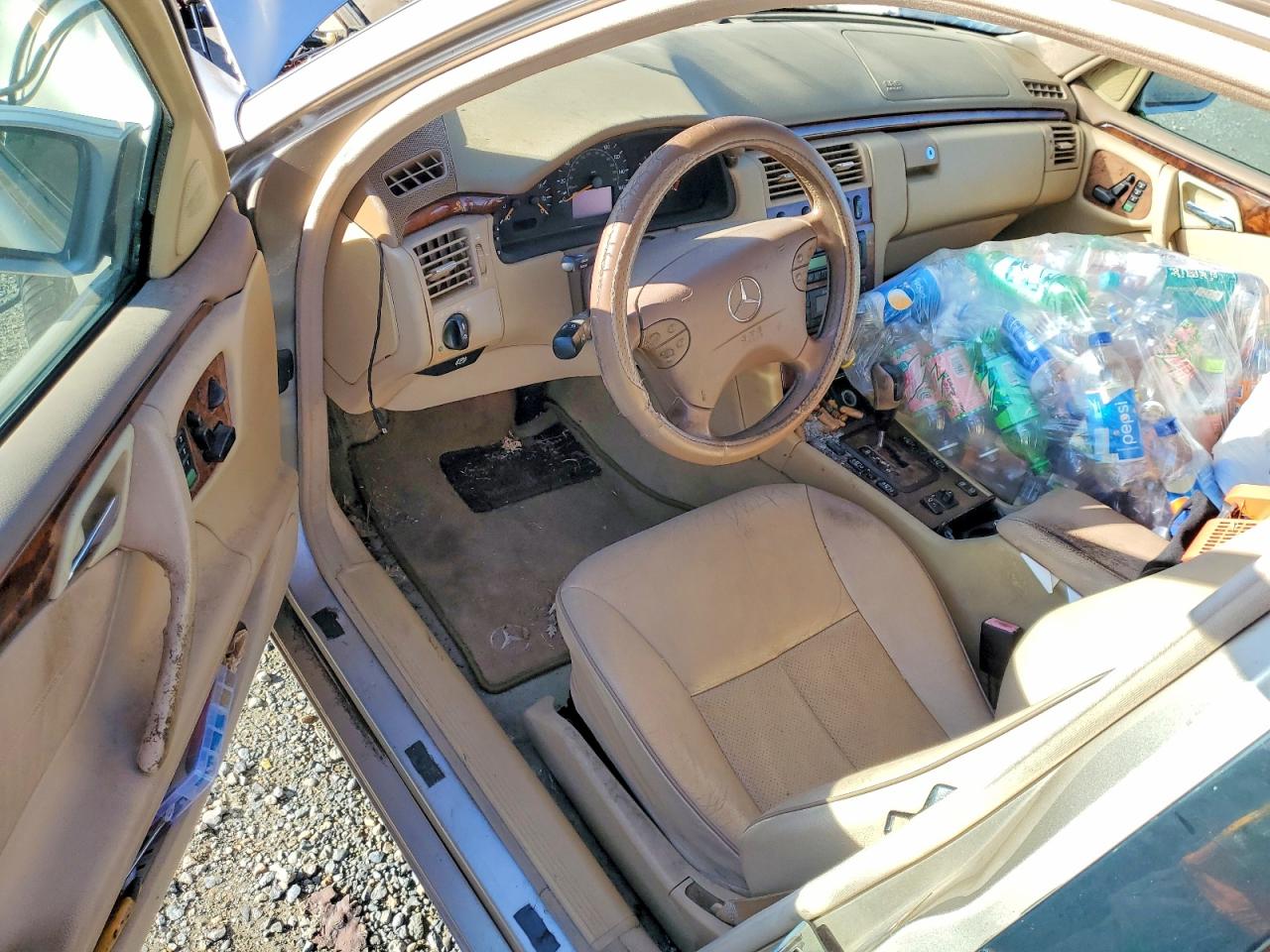 2002 Mercedes-benz E-class Cream vin: WDBJF65J52B427767