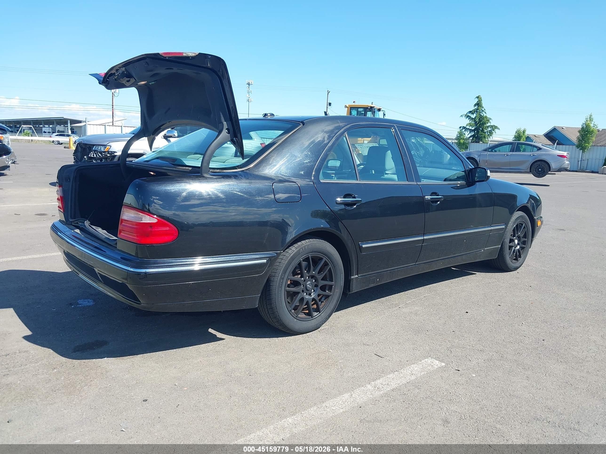 2002 Mercedes-benz E 320 Special Edition Black vin: WDBJF65J52B499259