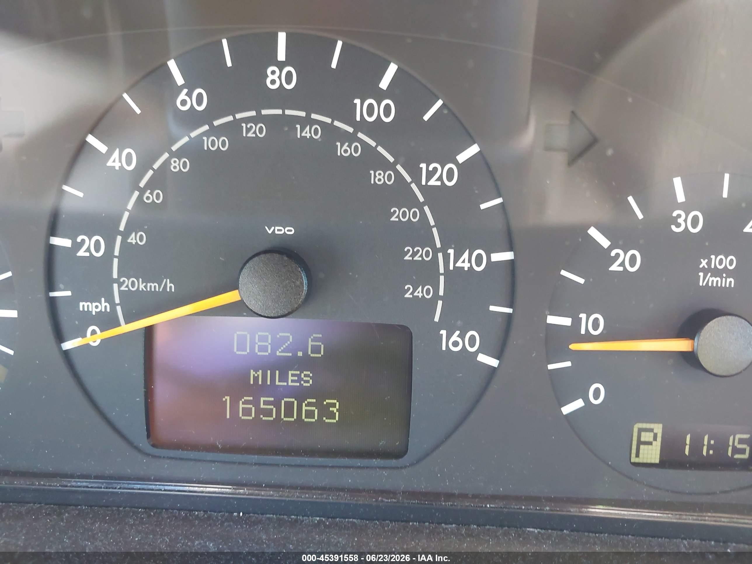 2000 Mercedes-benz E 320   Gold vin: WDBJF65J5YA978988