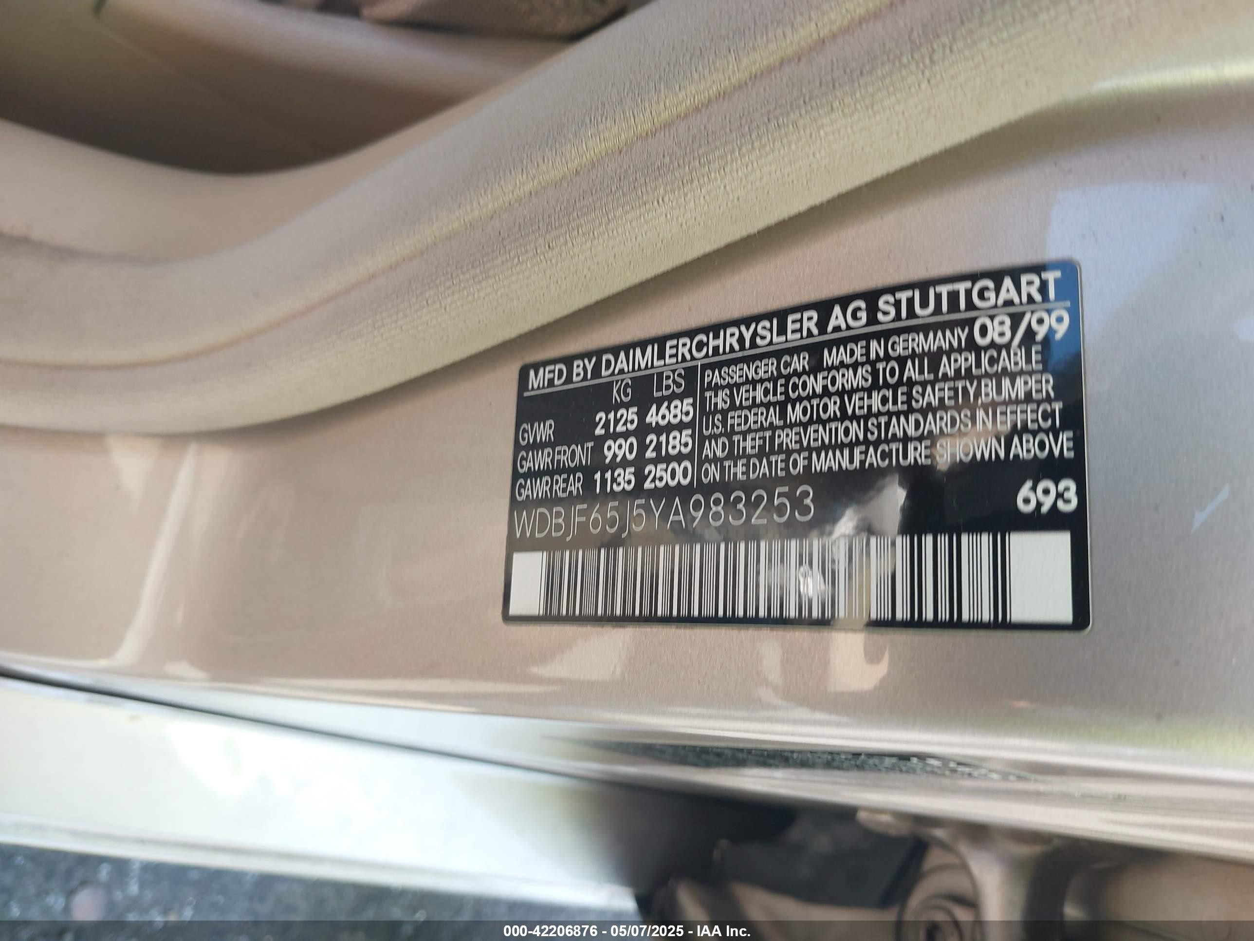 2000 Mercedes-benz E 320   Gold vin: WDBJF65J5YA983253