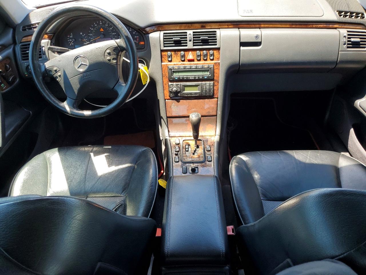 2000 Mercedes-benz E 320 Silver vin: WDBJF65J5YB157898