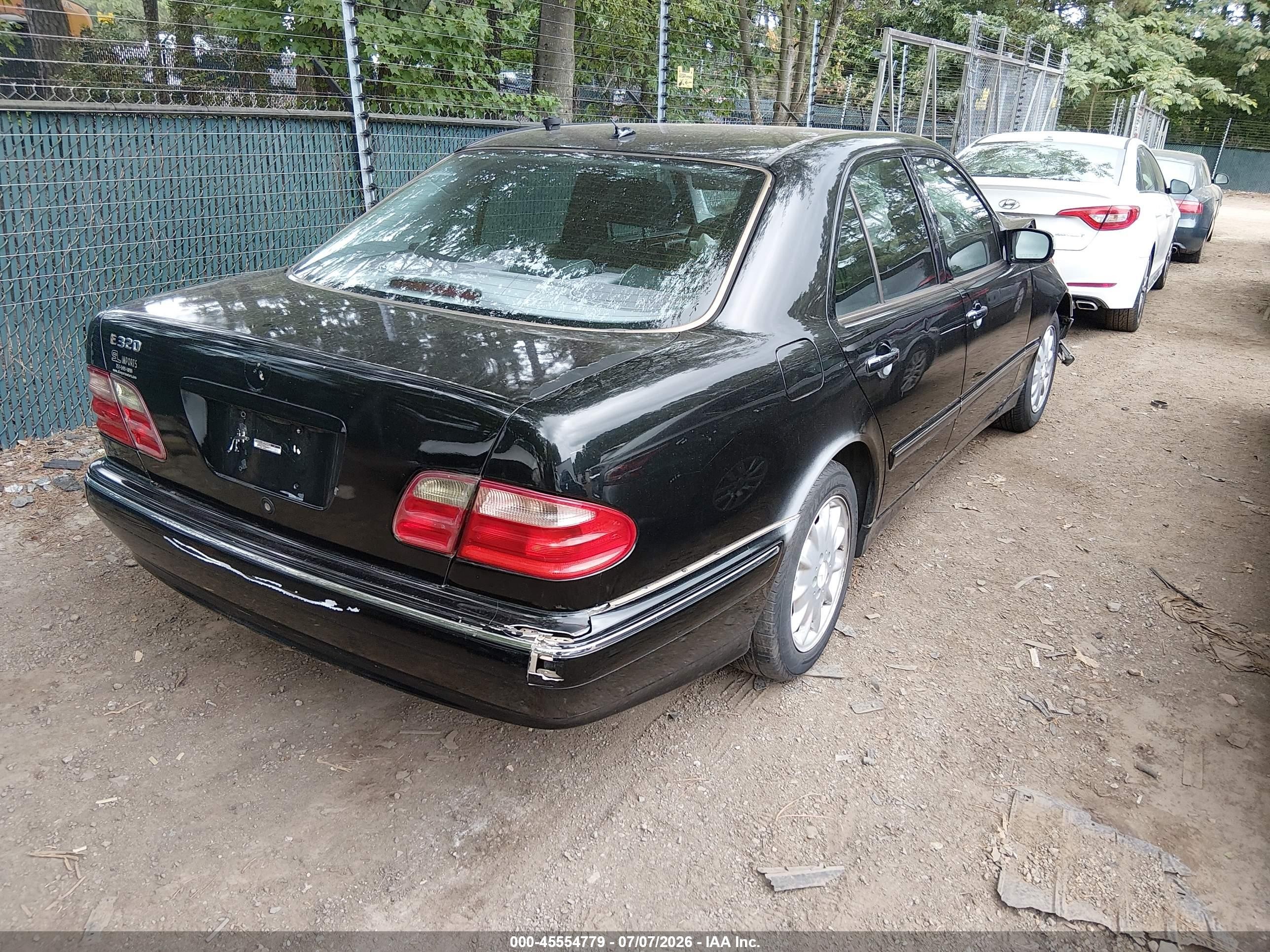 2001 Mercedes-benz E 320 Черный vin: WDBJF65J61B252508
