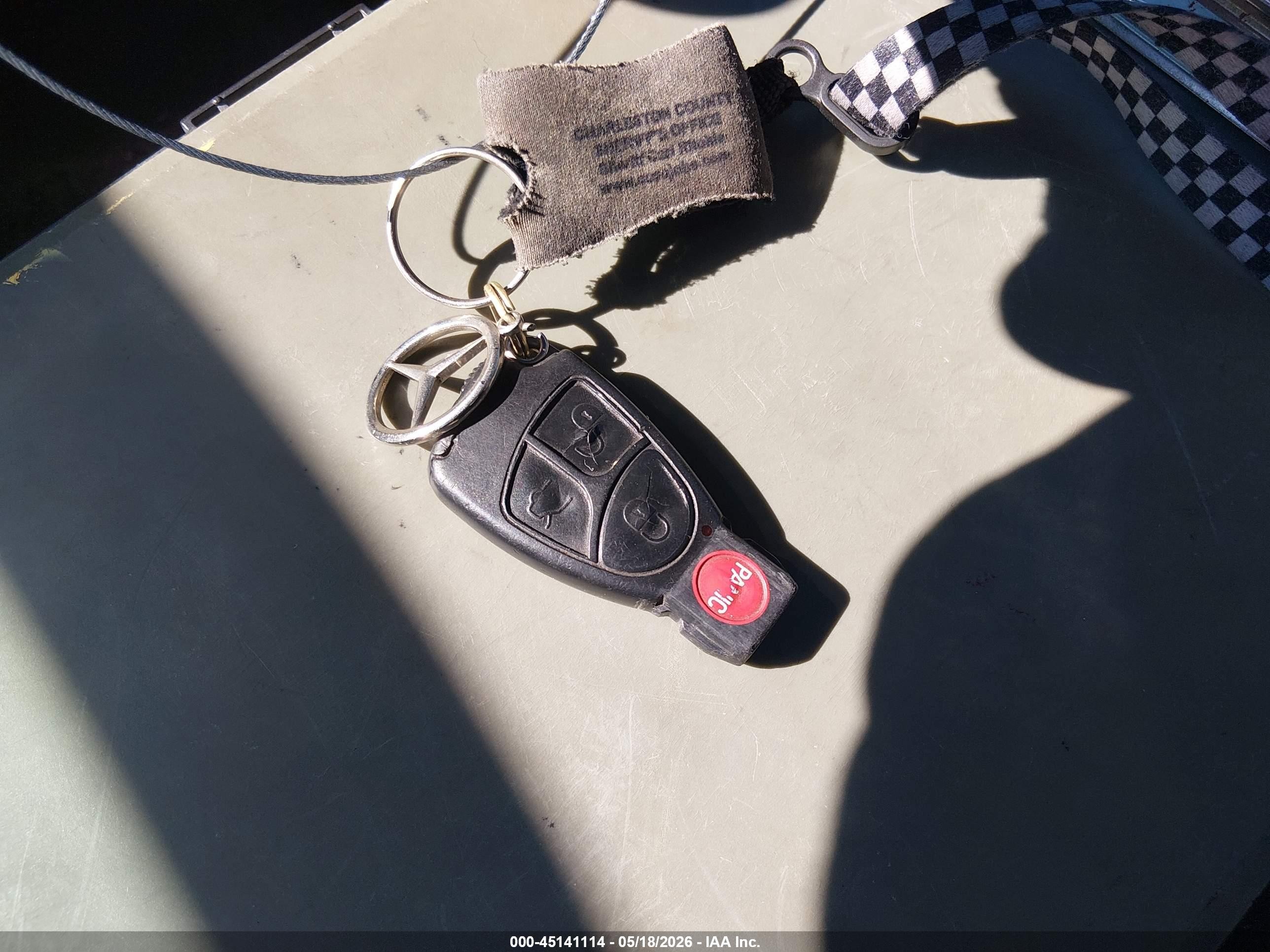 2001 Mercedes-benz E 320   Black vin: WDBJF65J61B266778