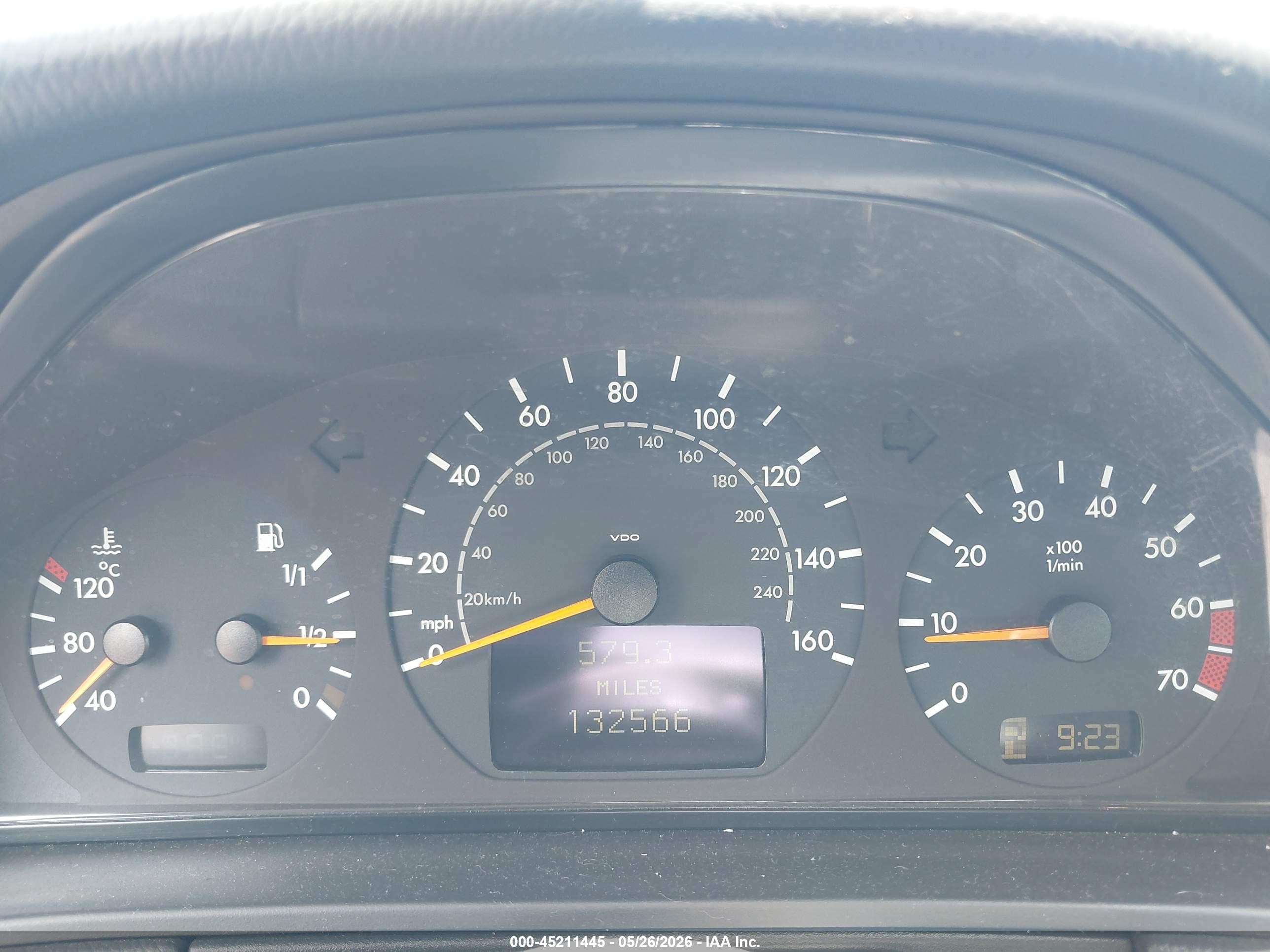 2002 Mercedes-benz E 320 Special Edition Серебряный vin: WDBJF65J62B424361