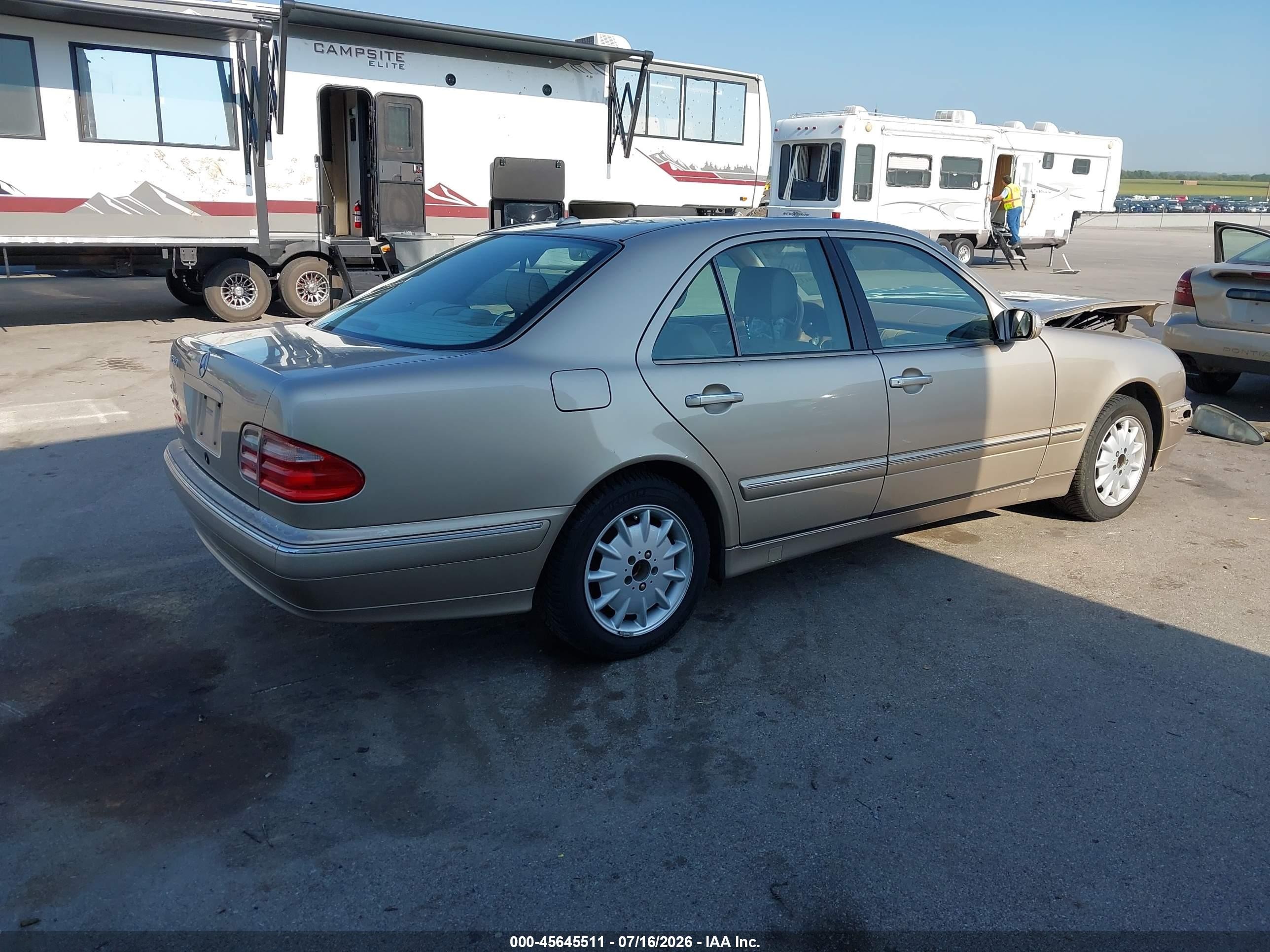2000 Mercedes-benz E 320   Tan vin: WDBJF65J6YB079017