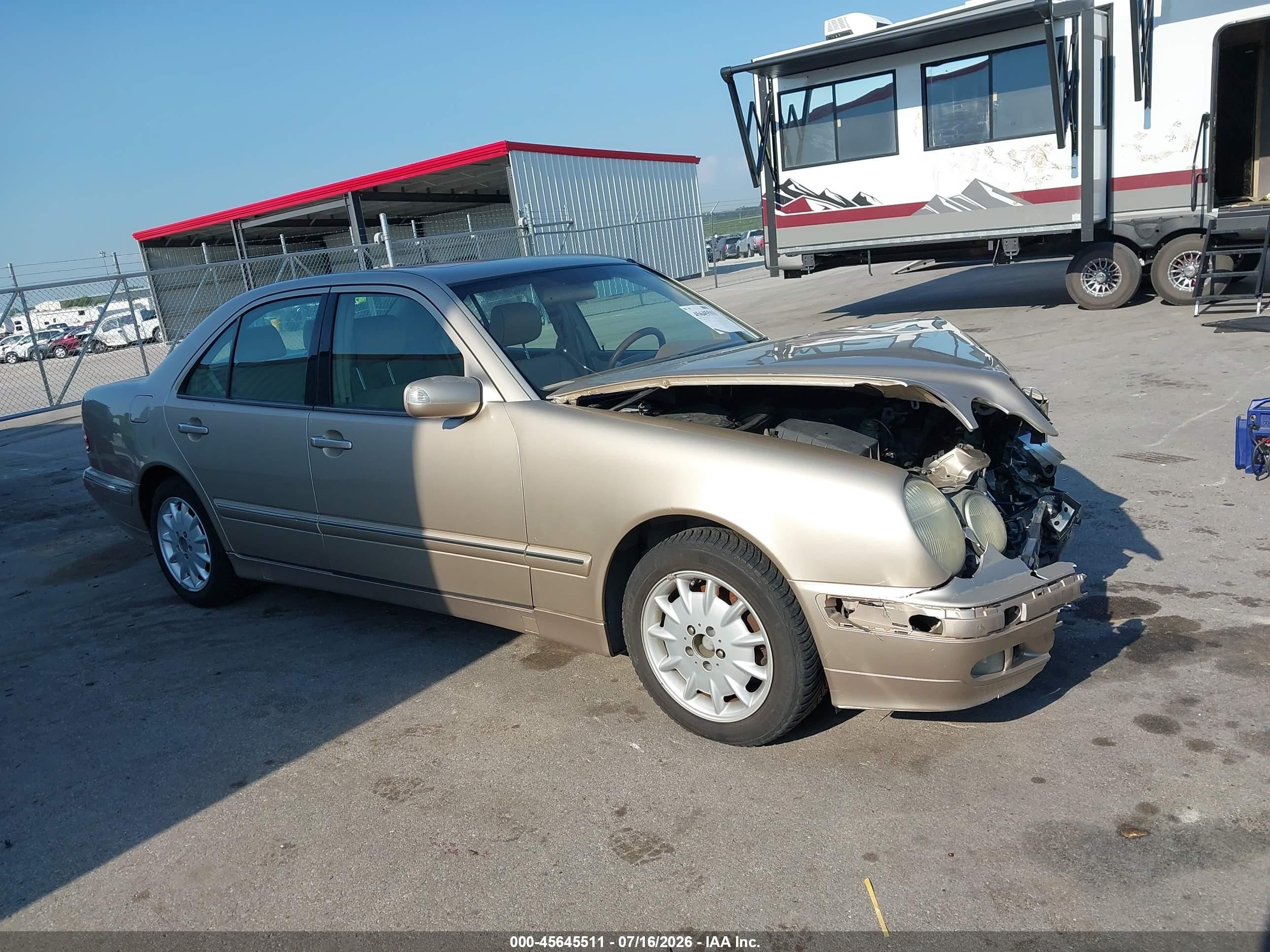 2000 Mercedes-benz E 320   Tan vin: WDBJF65J6YB079017