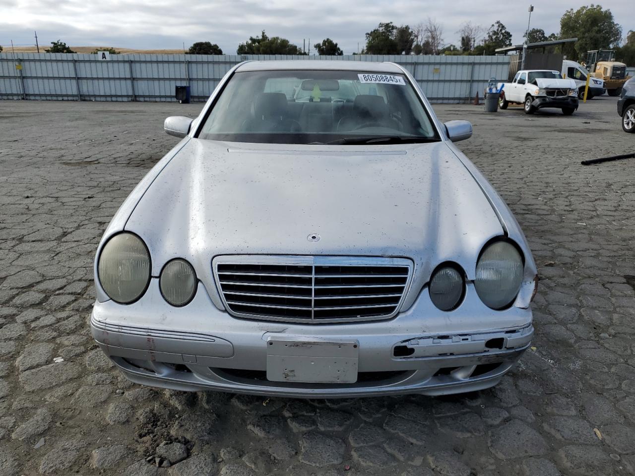 2000 Mercedes-benz E 320 Silver vin: WDBJF65J6YB098733