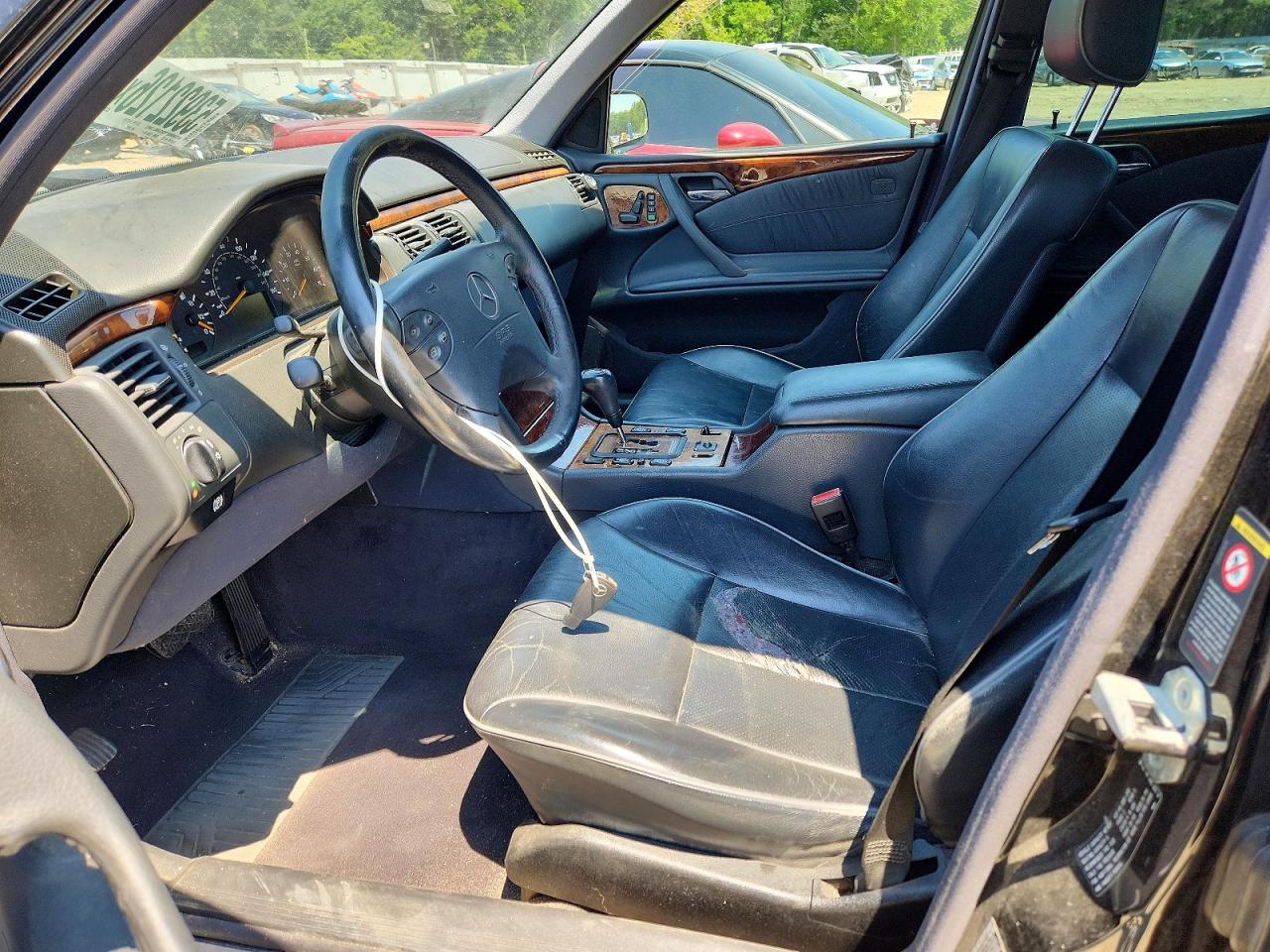 2000 Mercedes-benz E 320 Black vin: WDBJF65J6YB144514