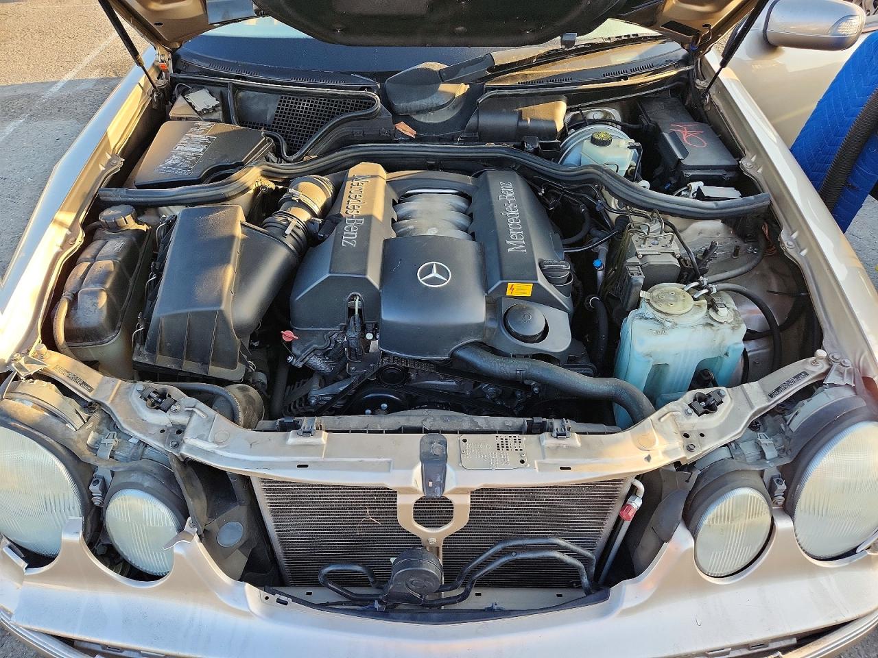 2001 Mercedes-benz E 320 Желто-коричневый vin: WDBJF65J71B166267