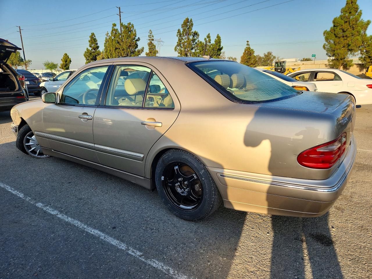 2001 Mercedes-benz E 320 Желто-коричневый vin: WDBJF65J71B166267