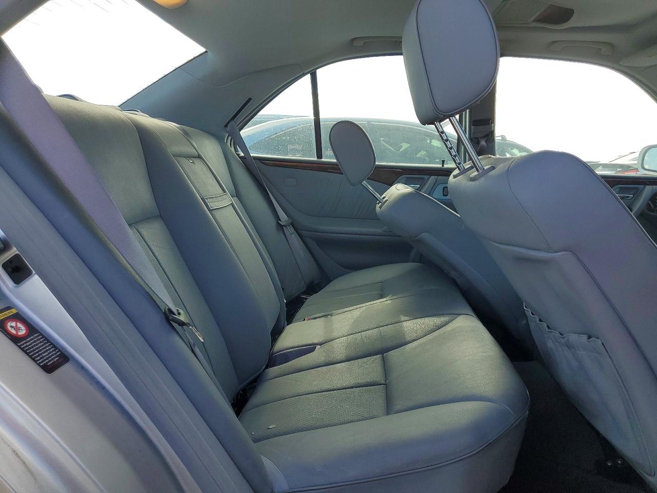 2001 Mercedes-benz E 320 Silver vin: WDBJF65J71B172327