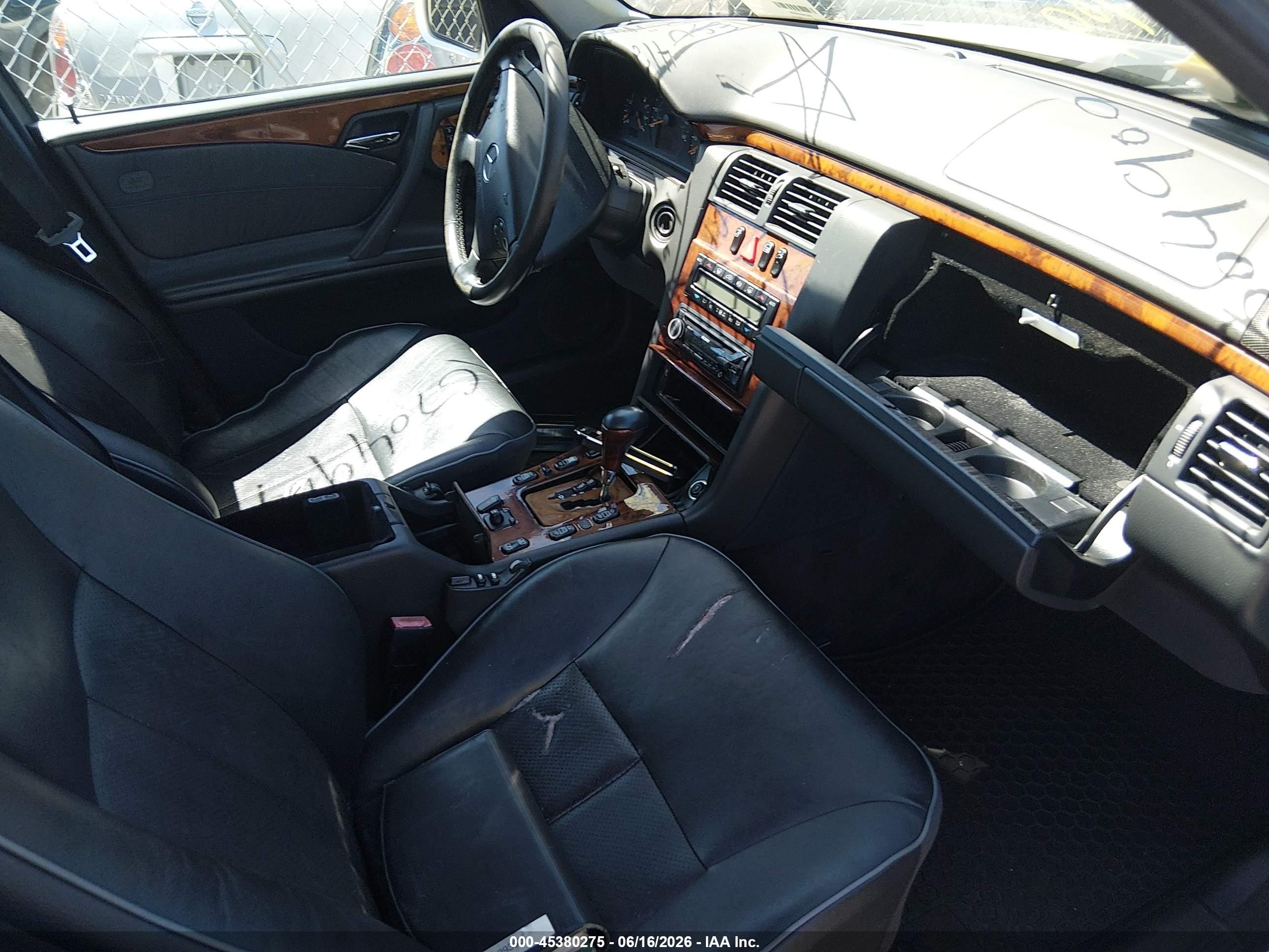 2001 Mercedes-benz E 320   Gray vin: WDBJF65J71B378697