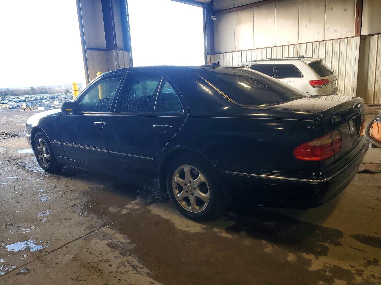 2002 Mercedes-benz E 320 Black vin: WDBJF65J72B417970