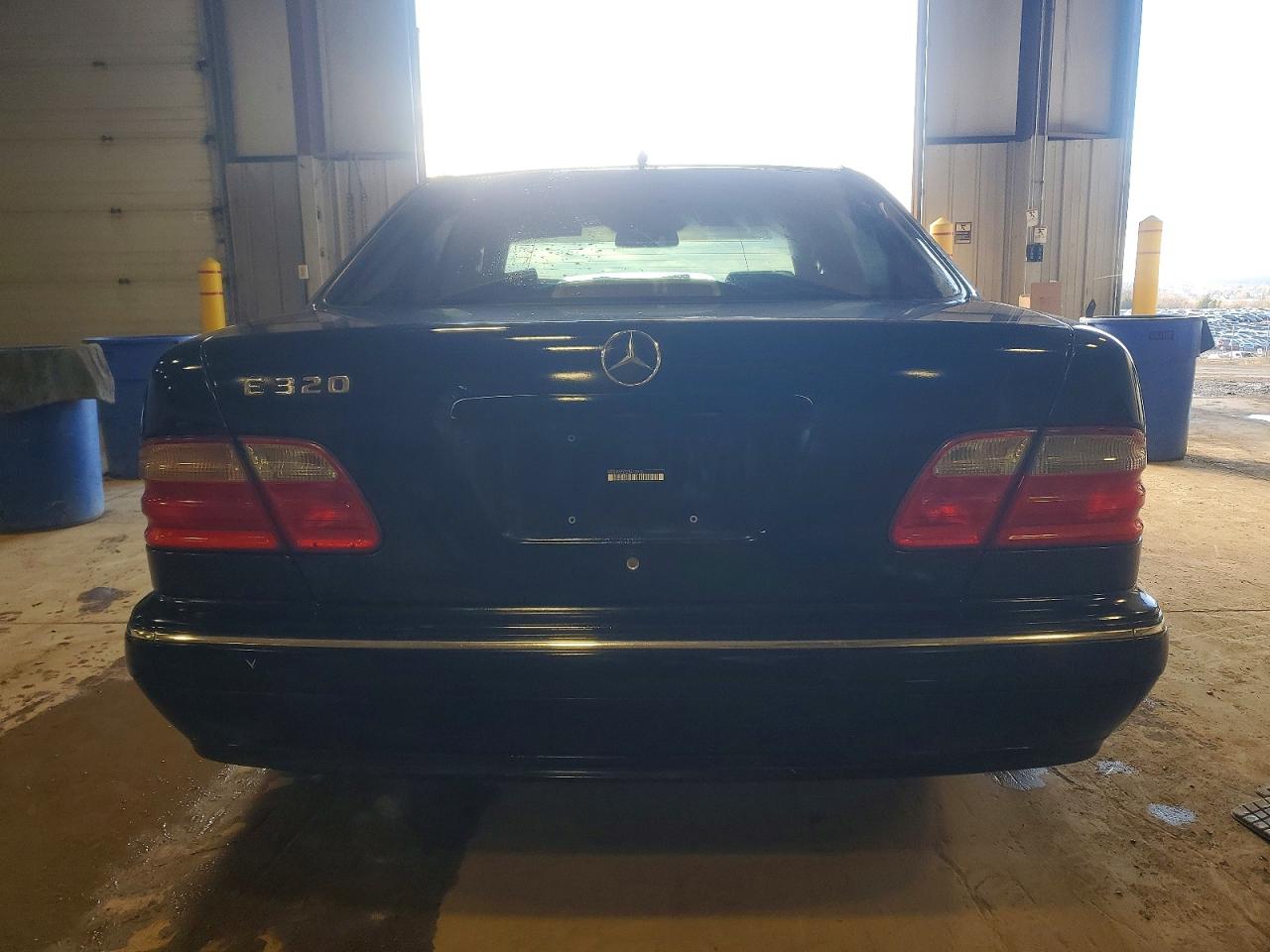 2002 Mercedes-benz E 320 Black vin: WDBJF65J72B417970