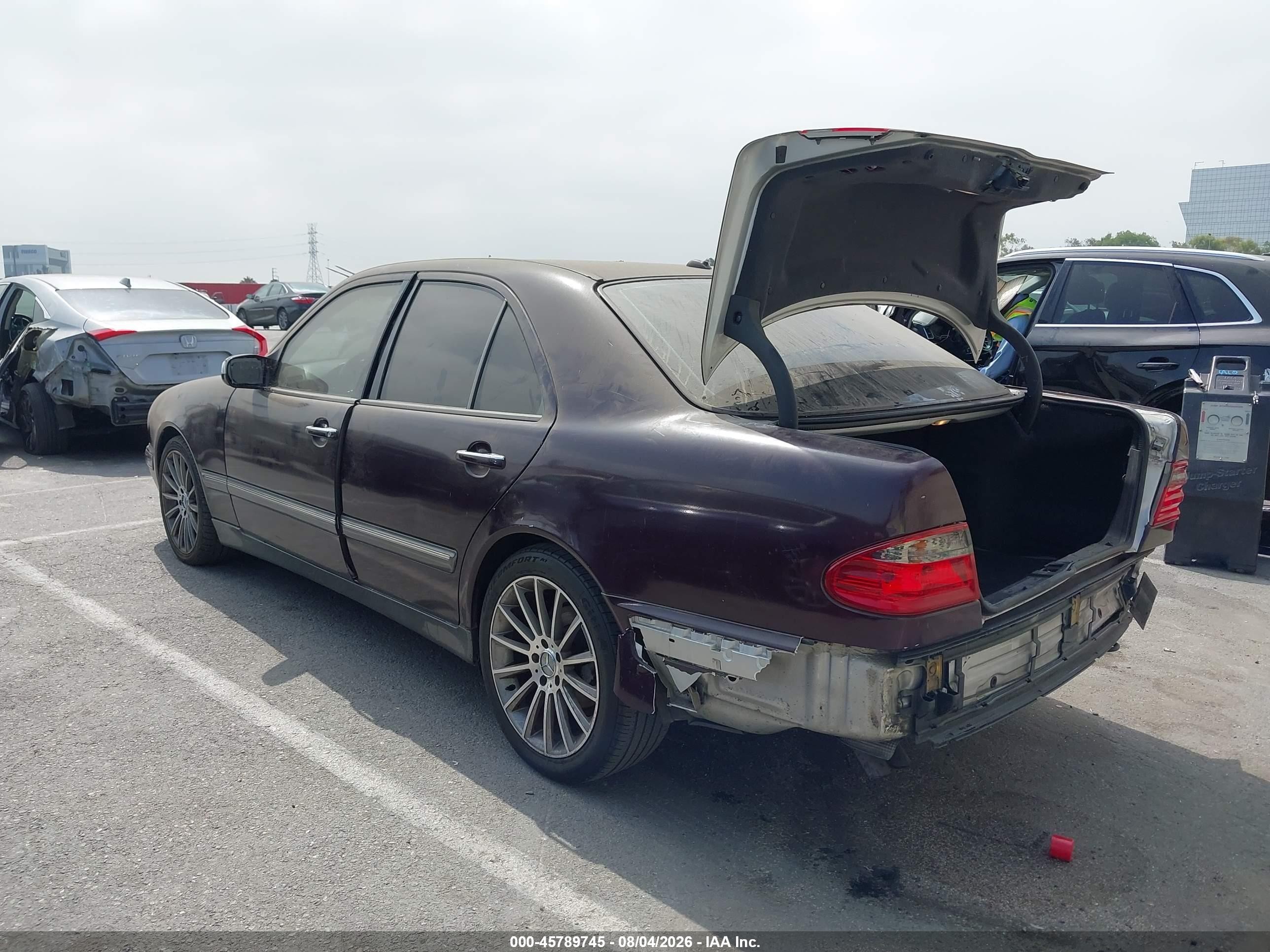2002 Mercedes-benz E 320 Special Edition Бордовый vin: WDBJF65J72B460978