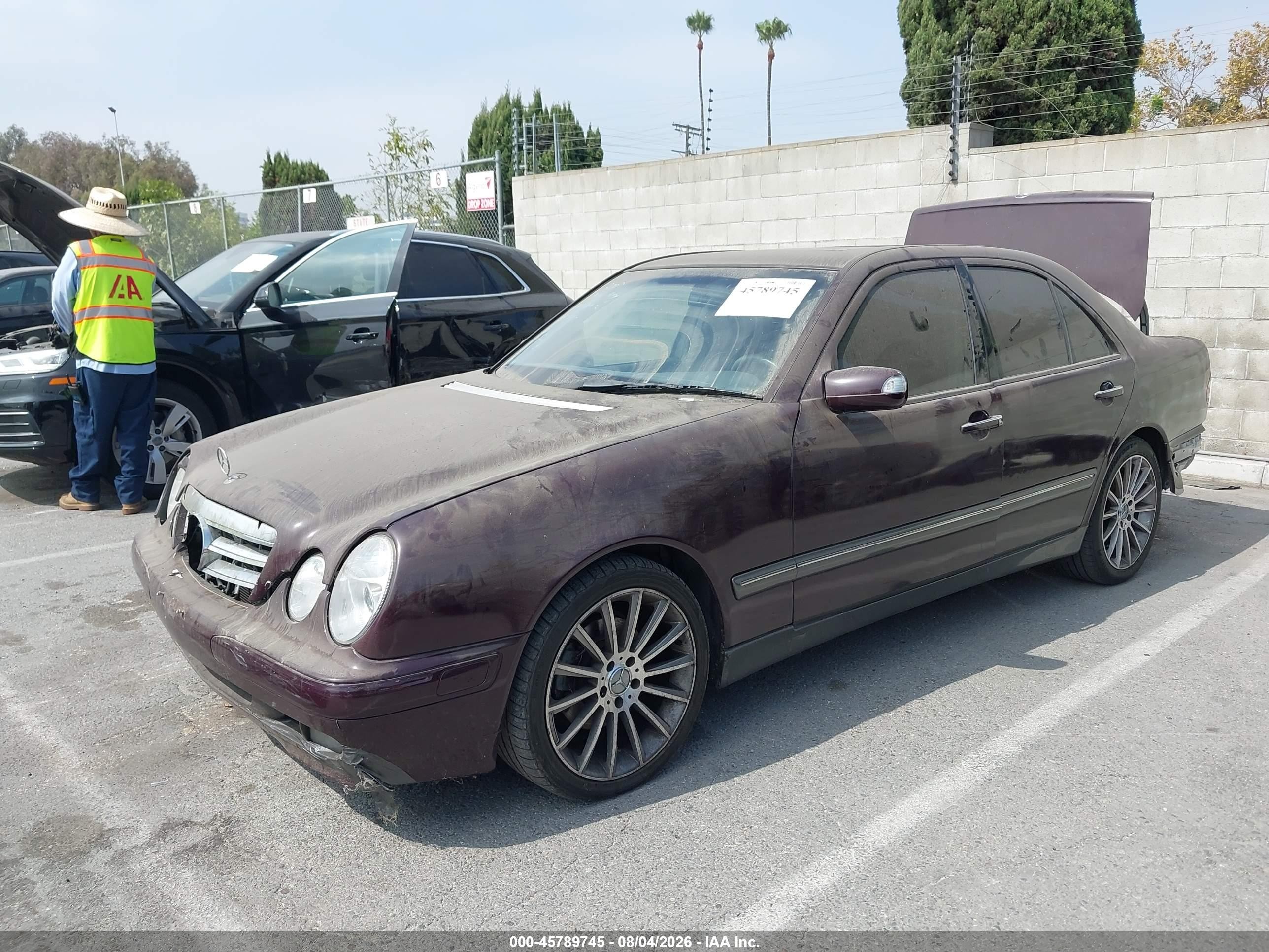 2002 Mercedes-benz E 320 Special Edition Бордовый vin: WDBJF65J72B460978