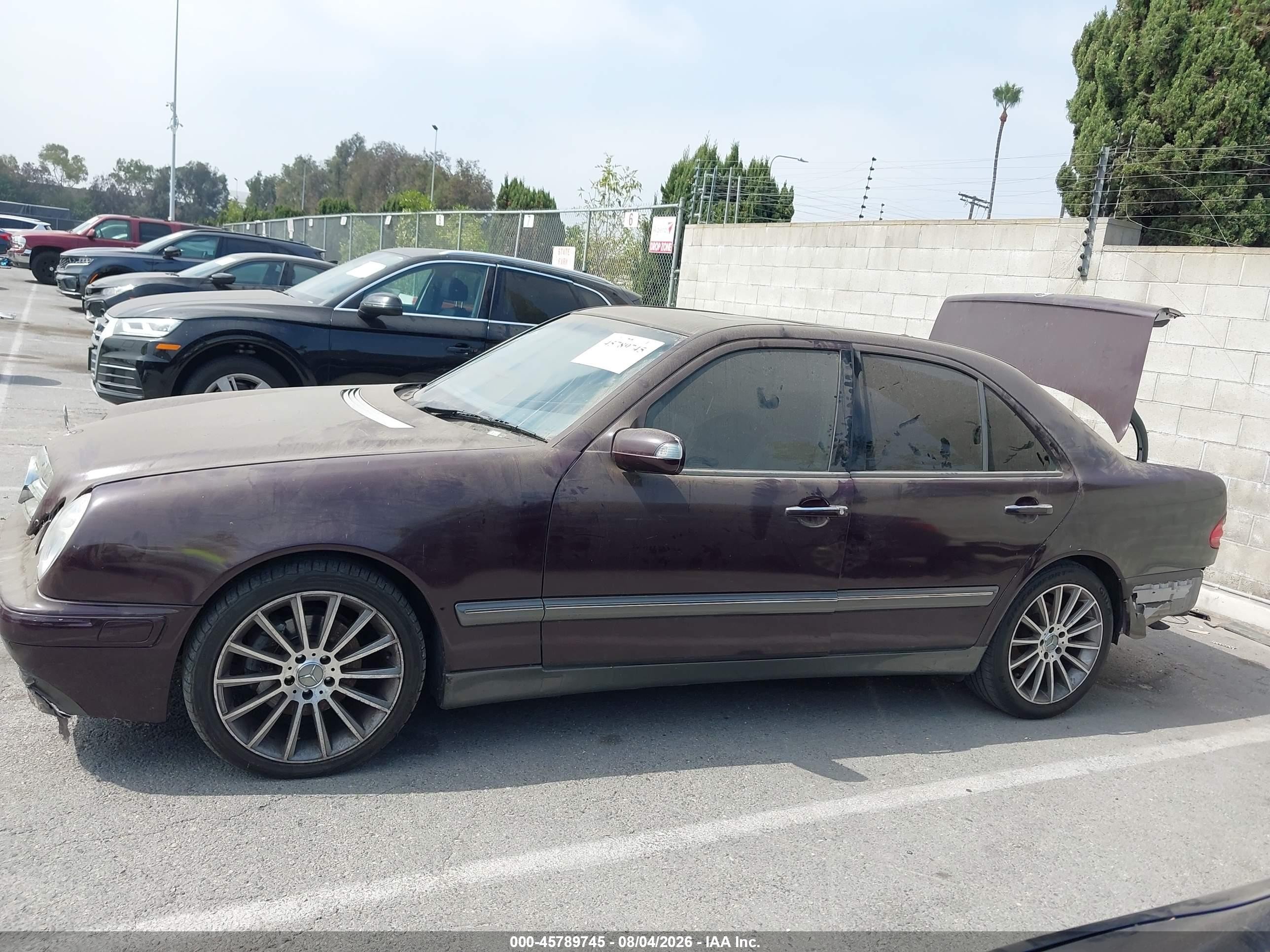 2002 Mercedes-benz E 320 Special Edition Бордовый vin: WDBJF65J72B460978