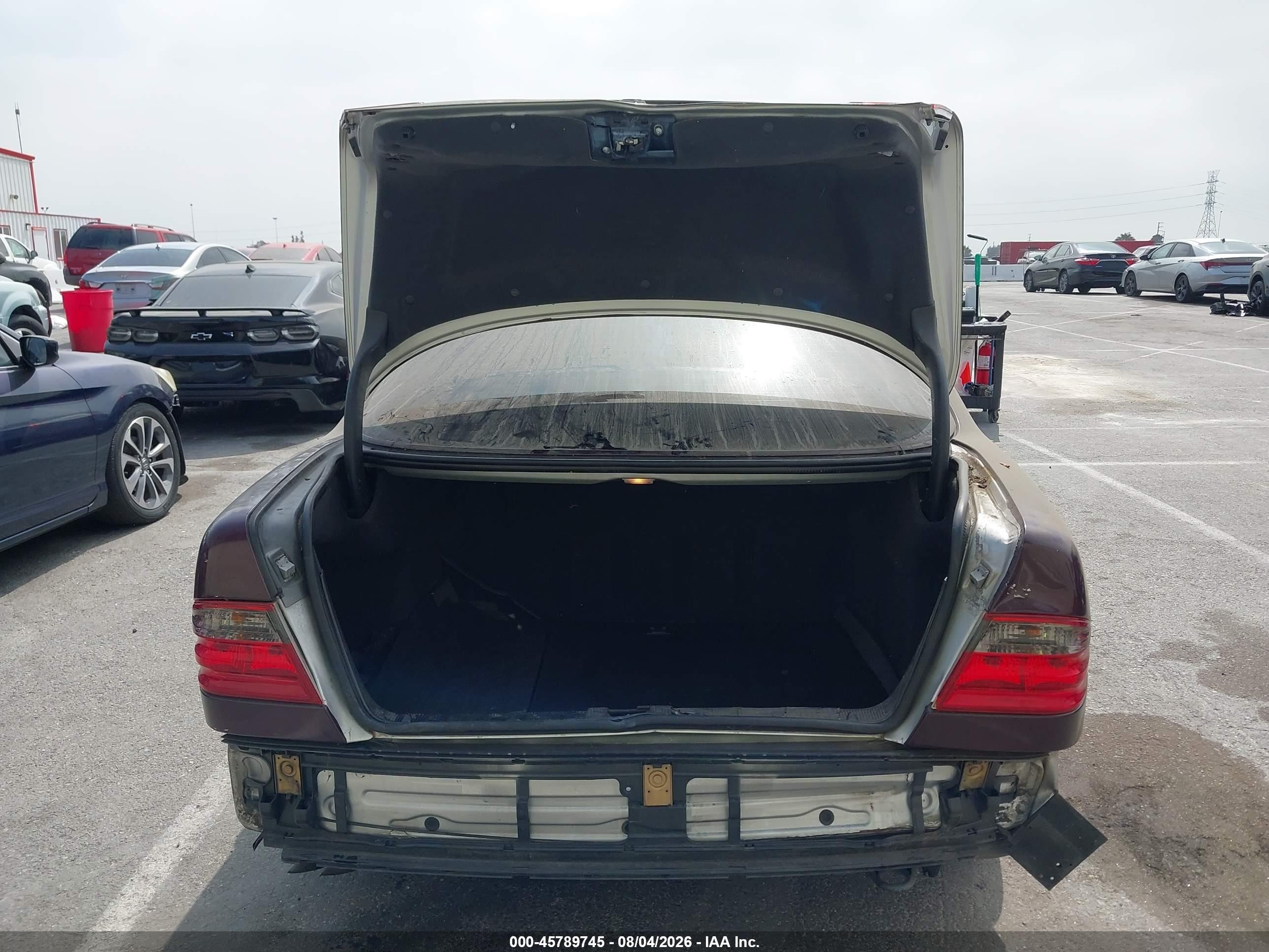 2002 Mercedes-benz E 320 Special Edition Бордовый vin: WDBJF65J72B460978