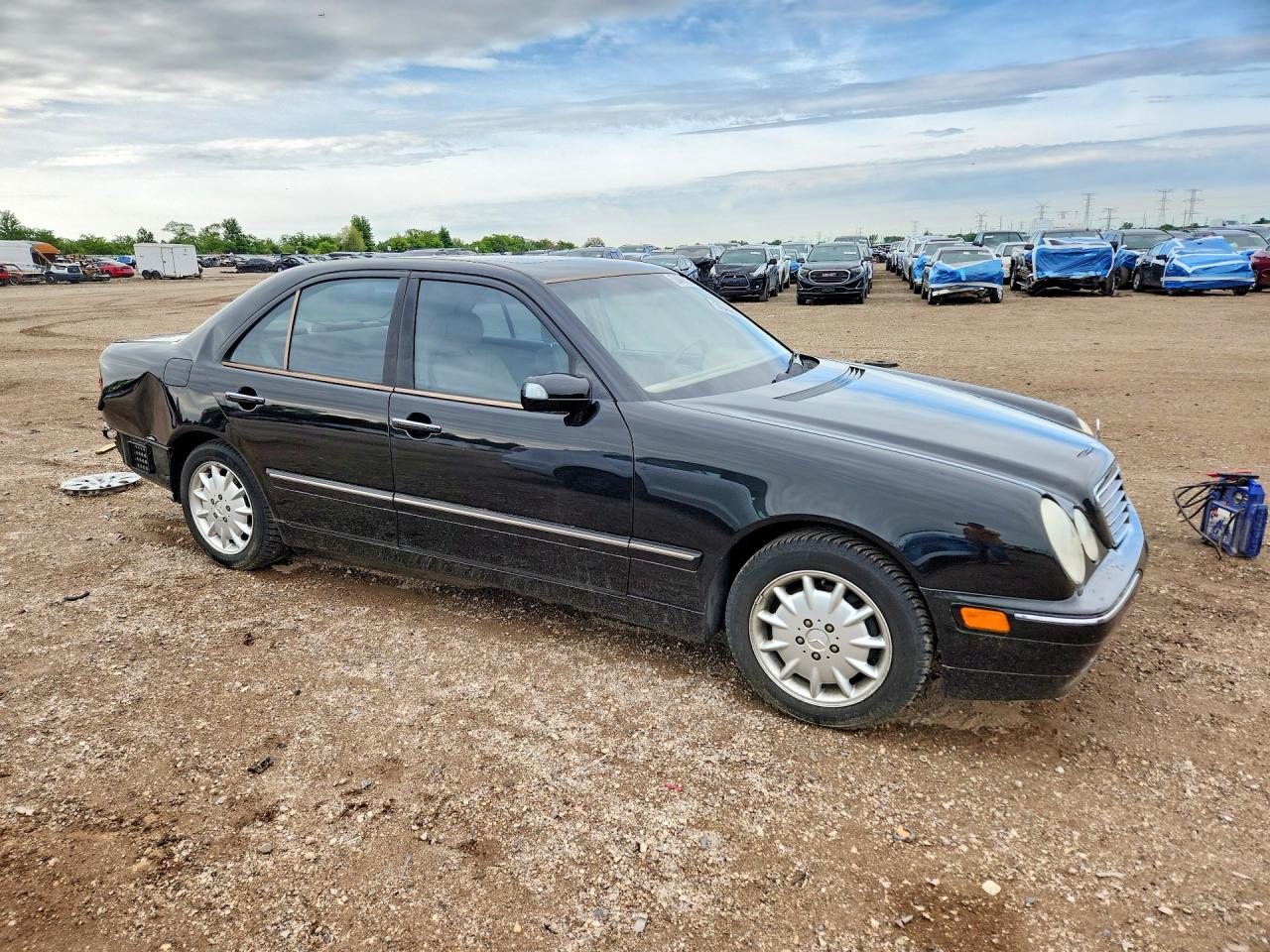 2000 Mercedes-benz E 320 Black vin: WDBJF65J7YB026908