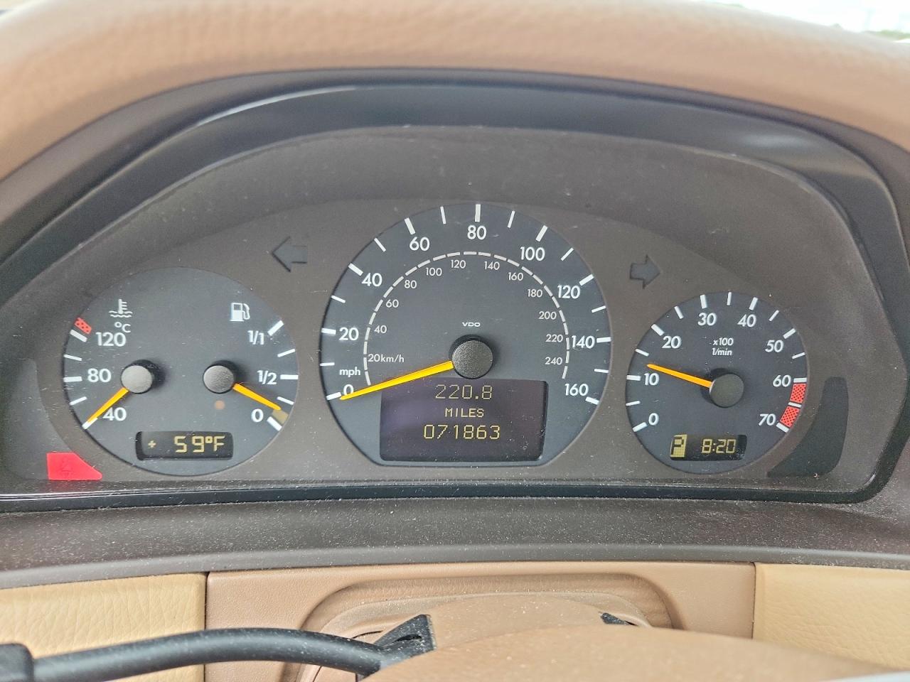 2000 Mercedes-benz E 320 Black vin: WDBJF65J7YB026908