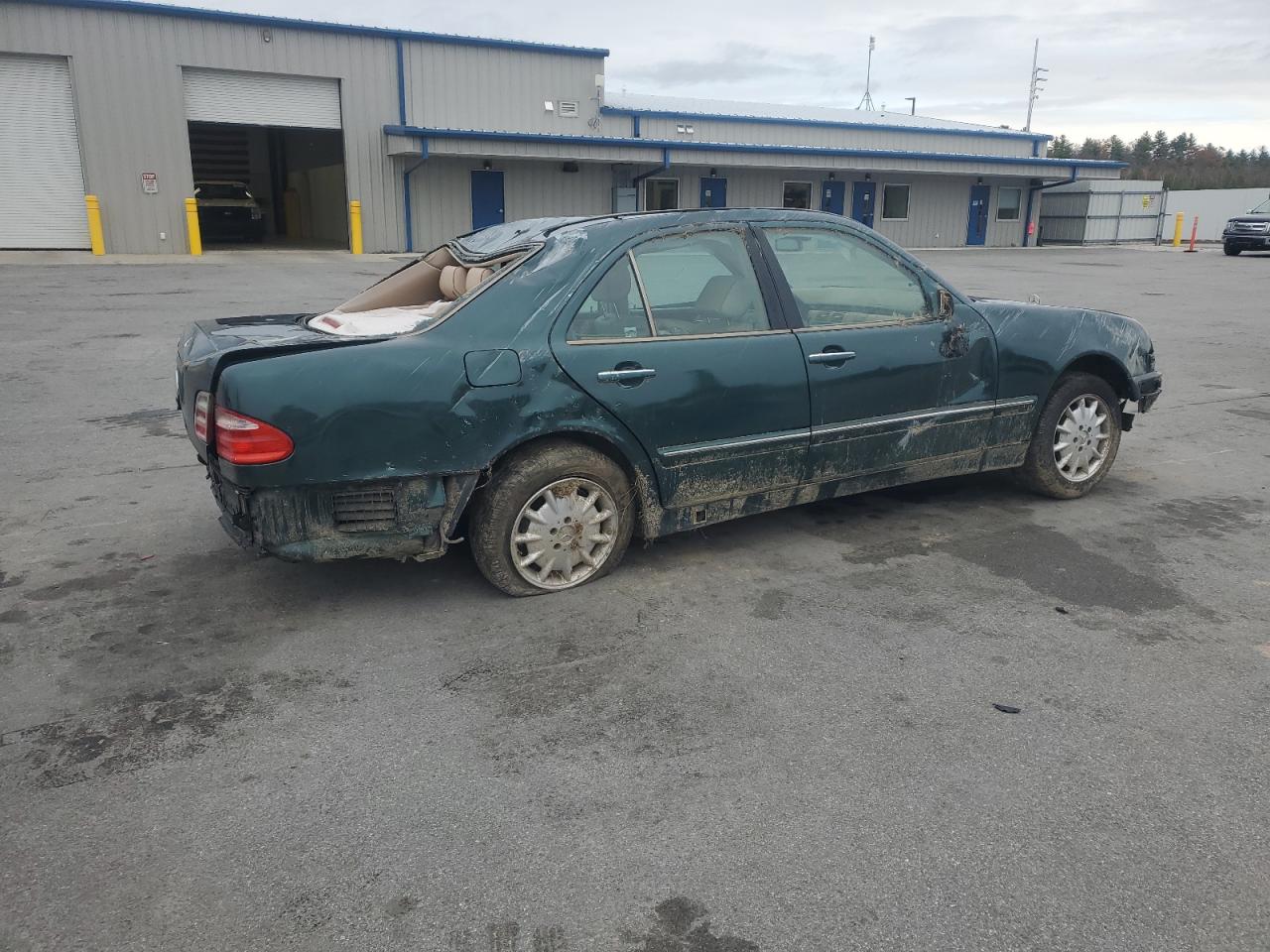 2000 Mercedes-benz E 320 Green vin: WDBJF65J7YB069919