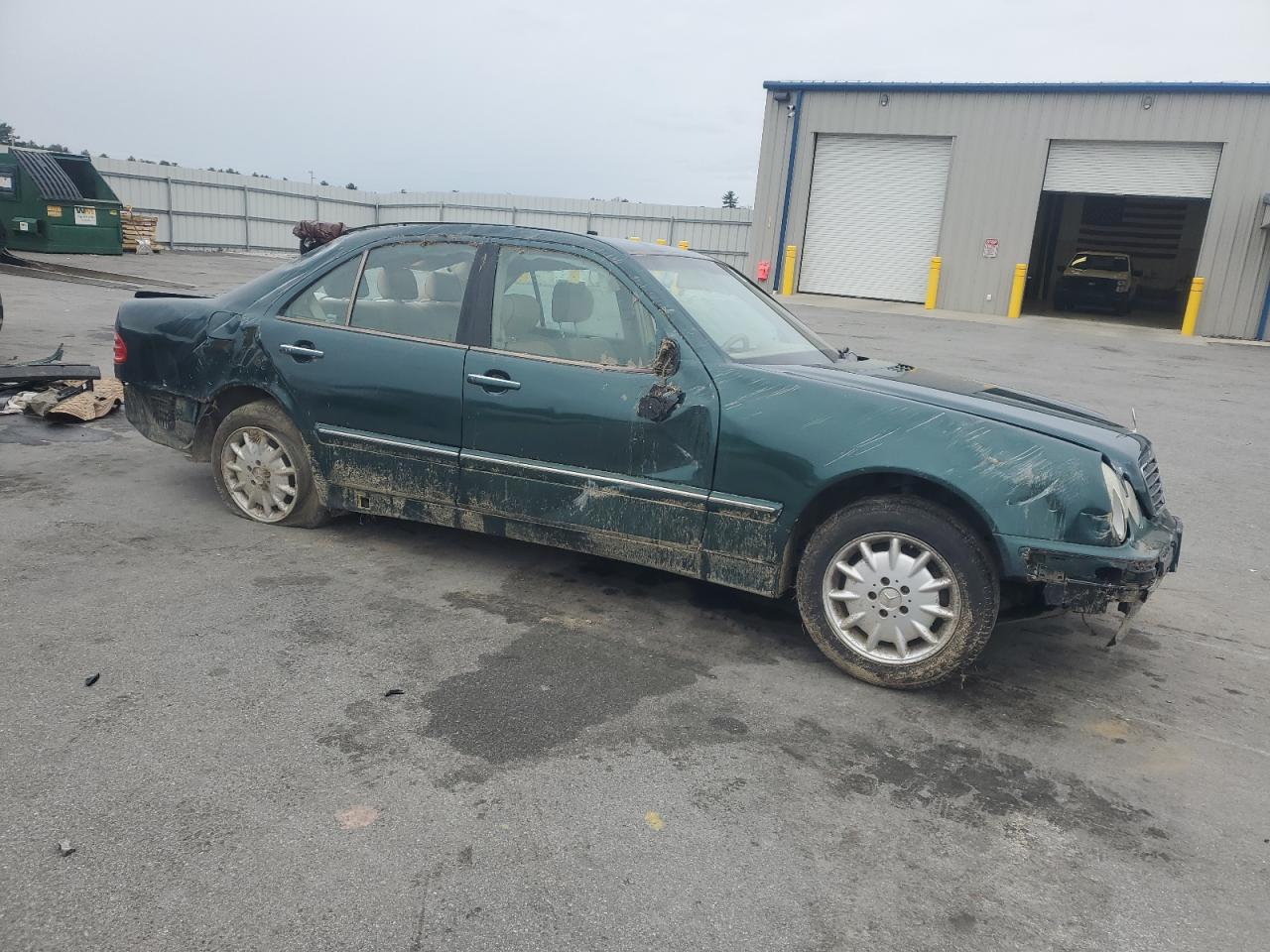2000 Mercedes-benz E 320 Green vin: WDBJF65J7YB069919