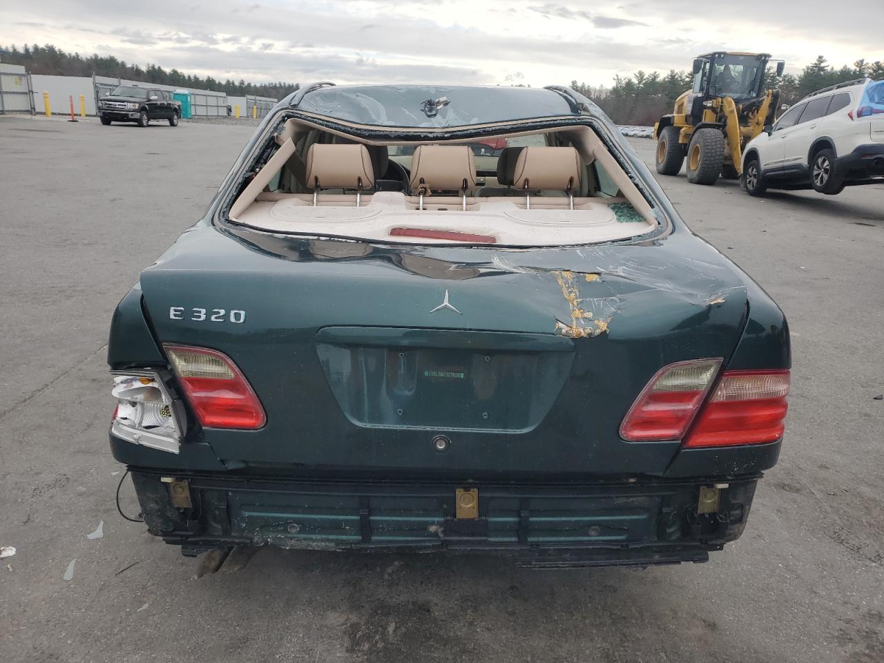 2000 Mercedes-benz E 320 Green vin: WDBJF65J7YB069919