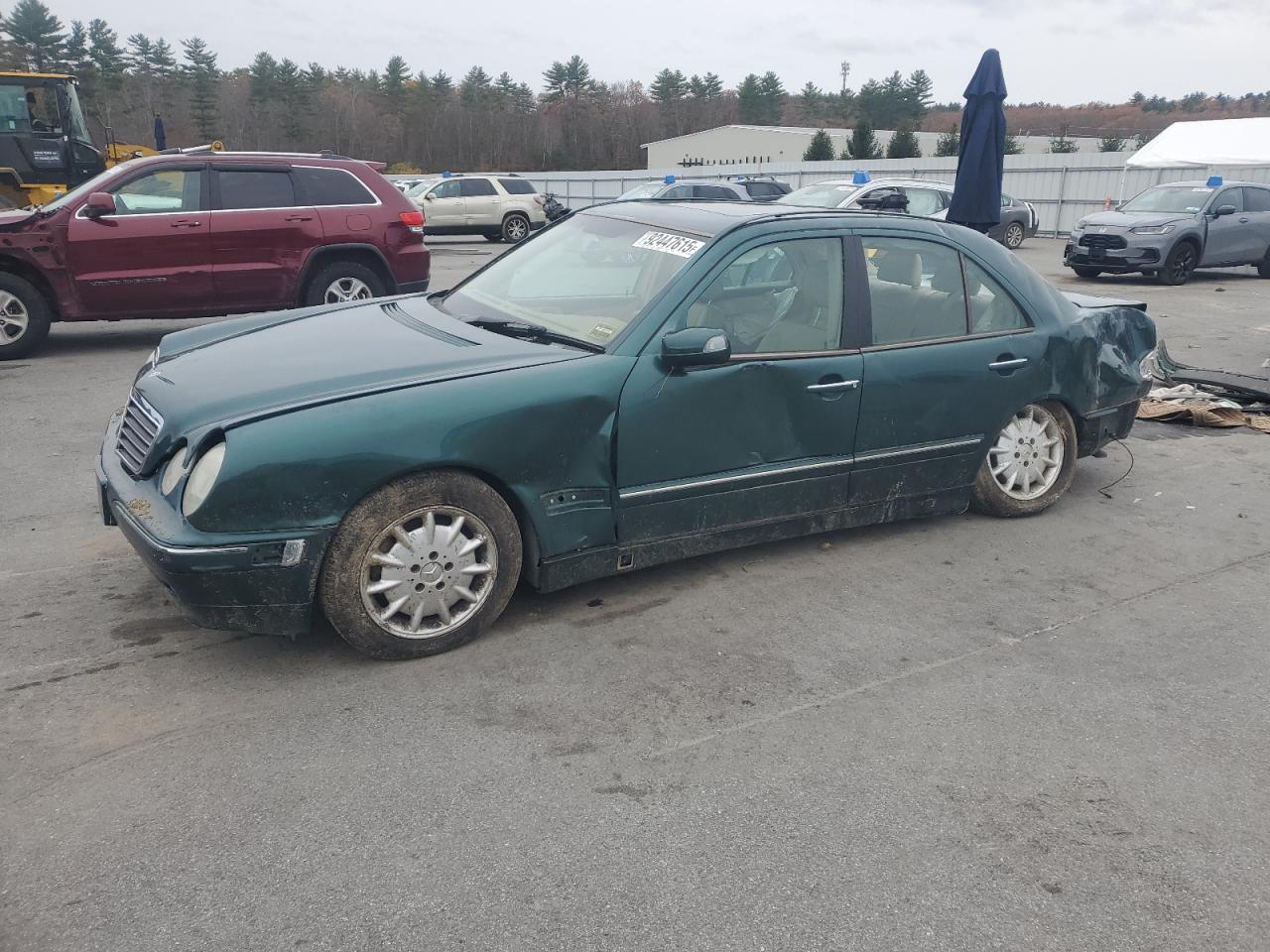 2000 Mercedes-benz E 320 Зеленый vin: WDBJF65J7YB069919