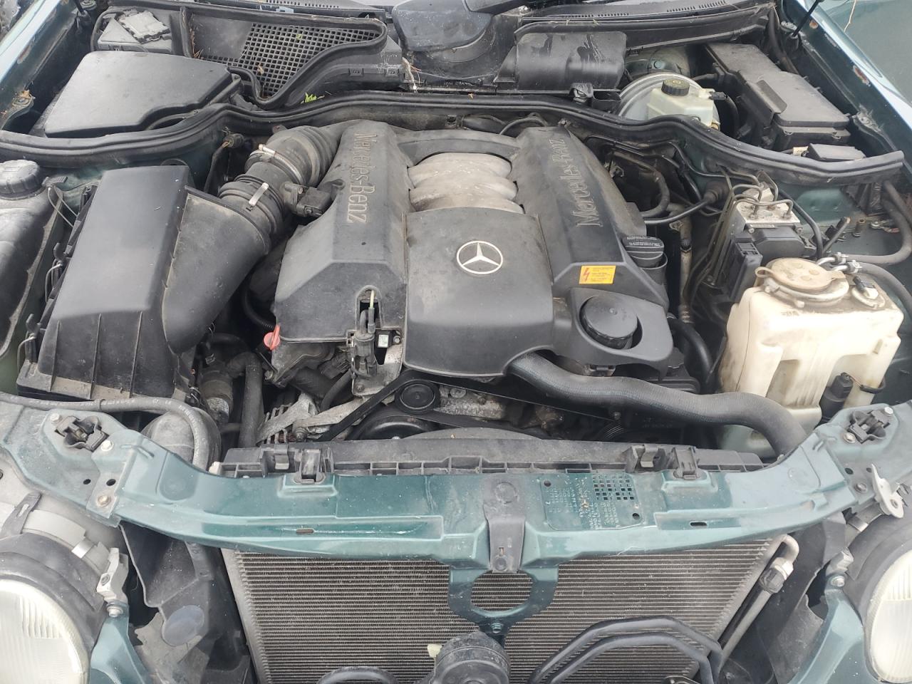 2000 Mercedes-benz E 320 Green vin: WDBJF65J7YB069919