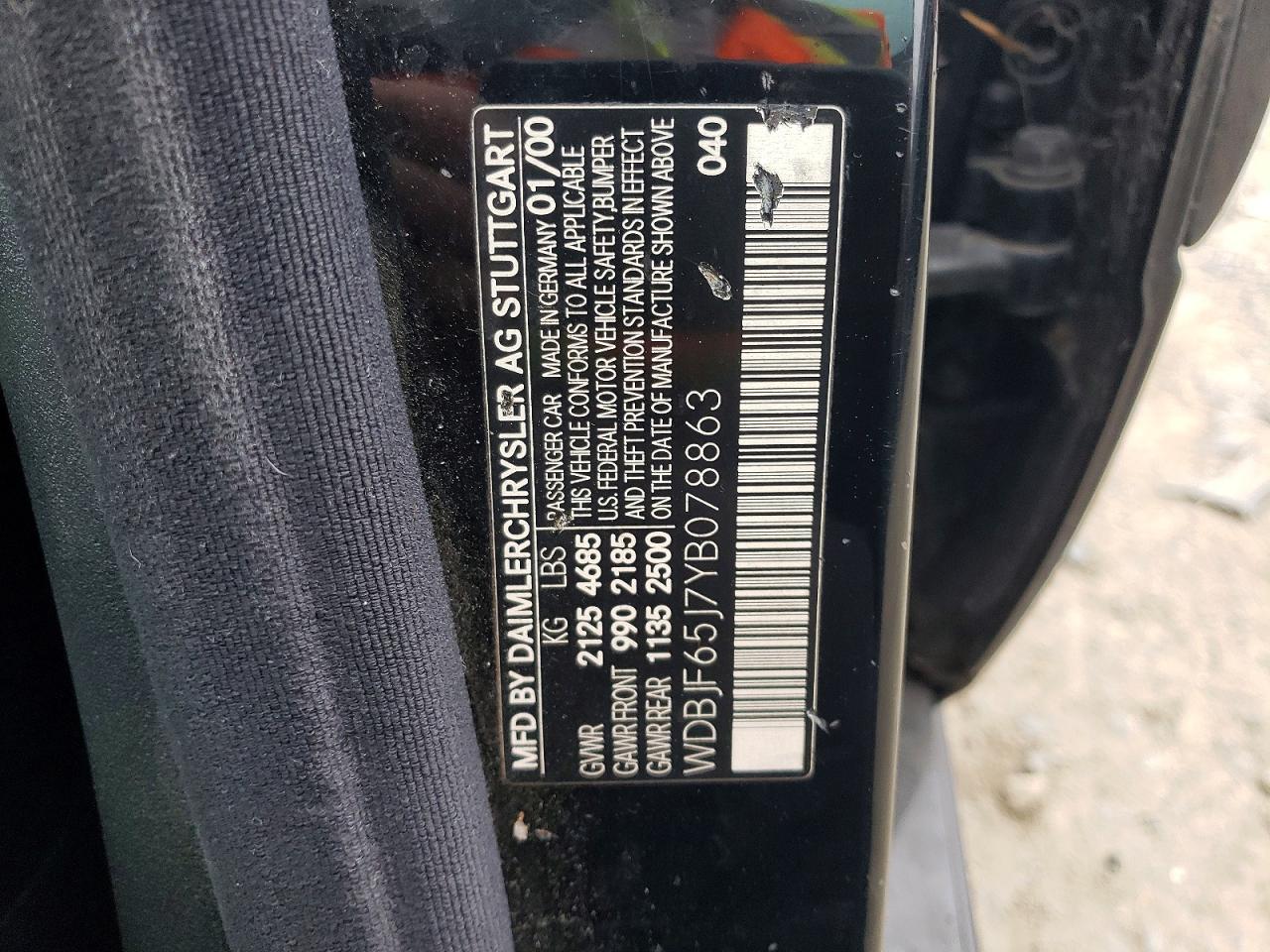 2000 Mercedes Benz E 320 Black vin: WDBJF65J7YB078863