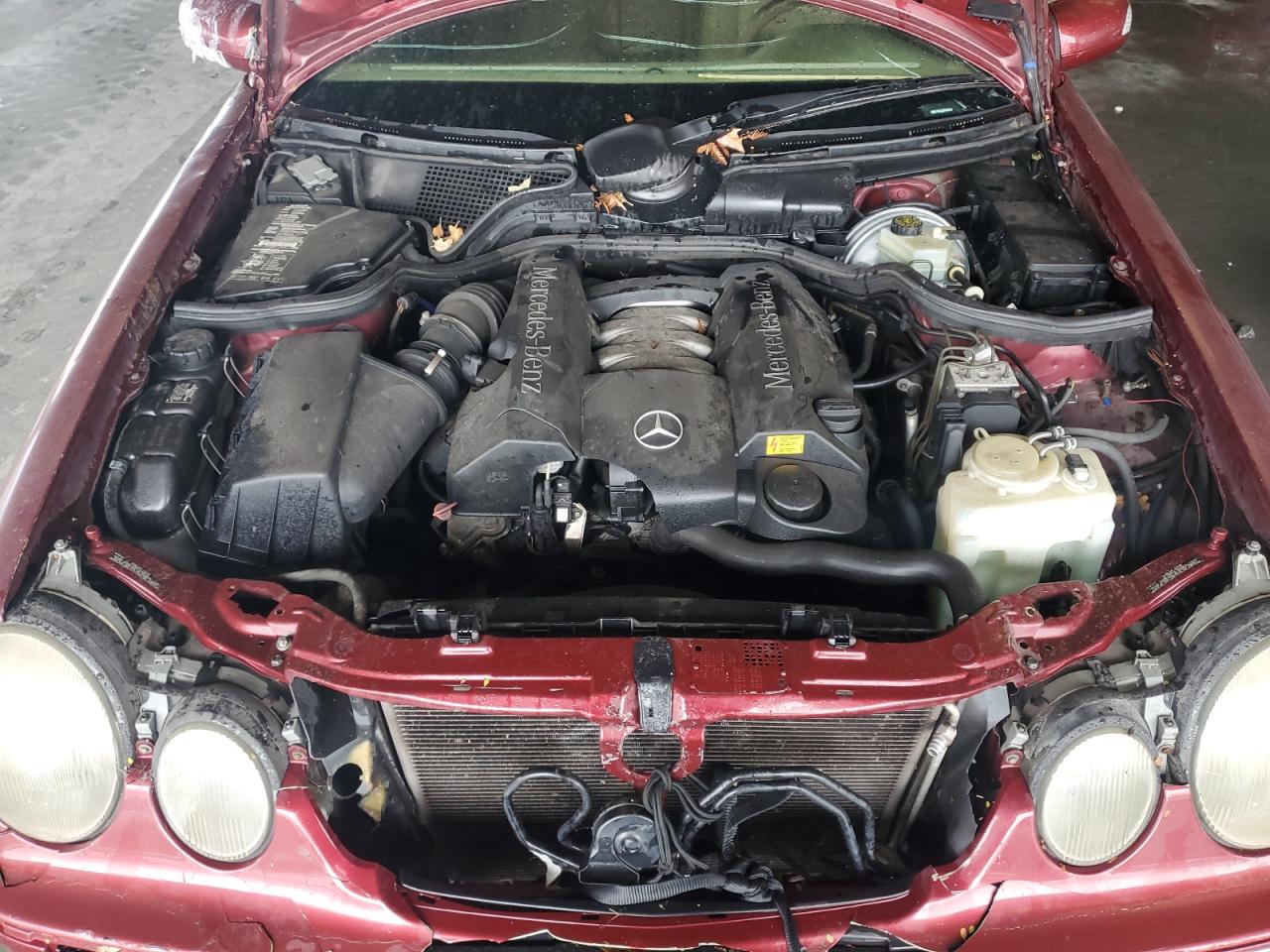 2000 Mercedes-benz E 320 Burgundy vin: WDBJF65J7YB108475