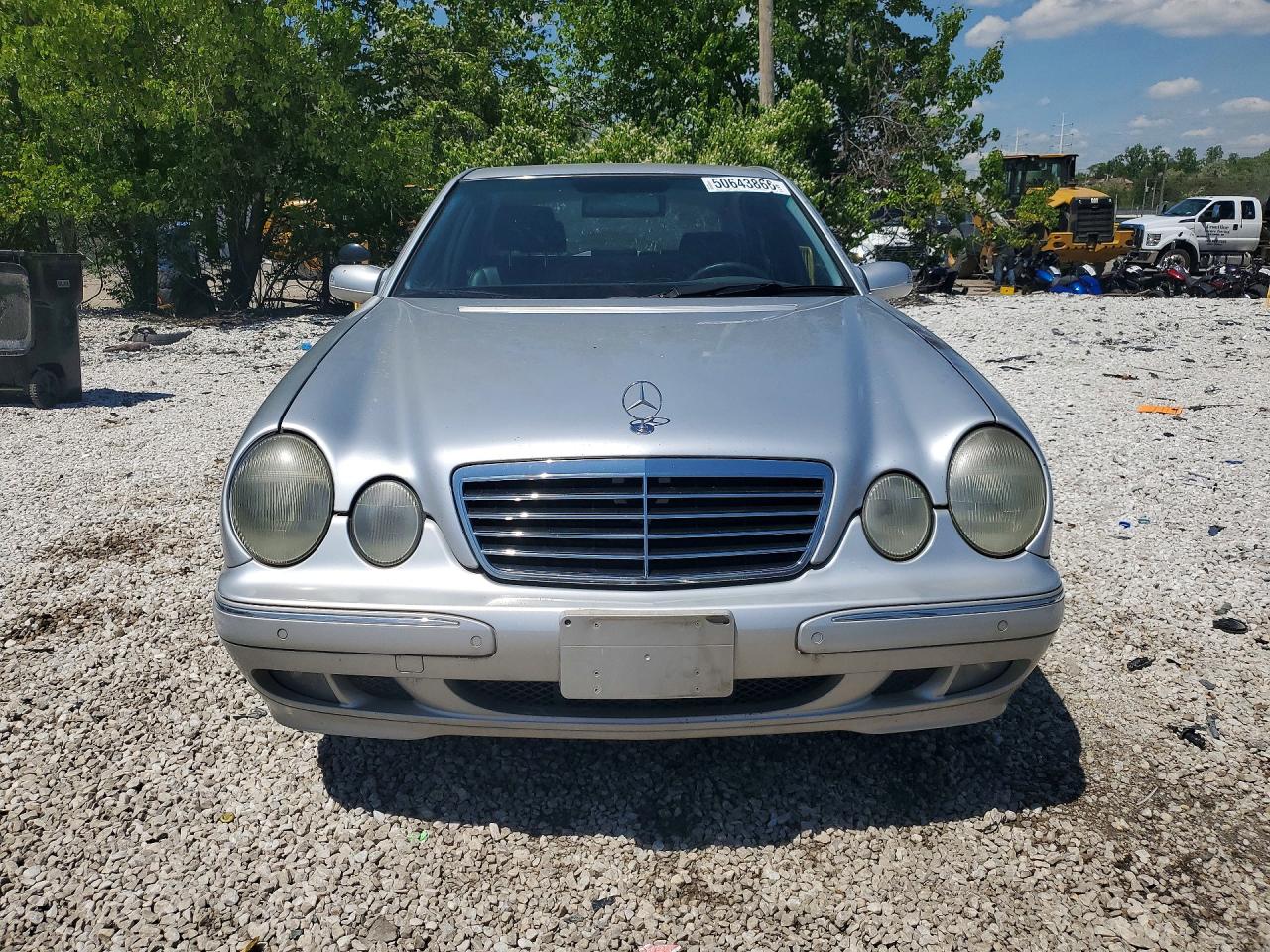 2000 Mercedes-benz E 320 Серебряный vin: WDBJF65J7YB148619