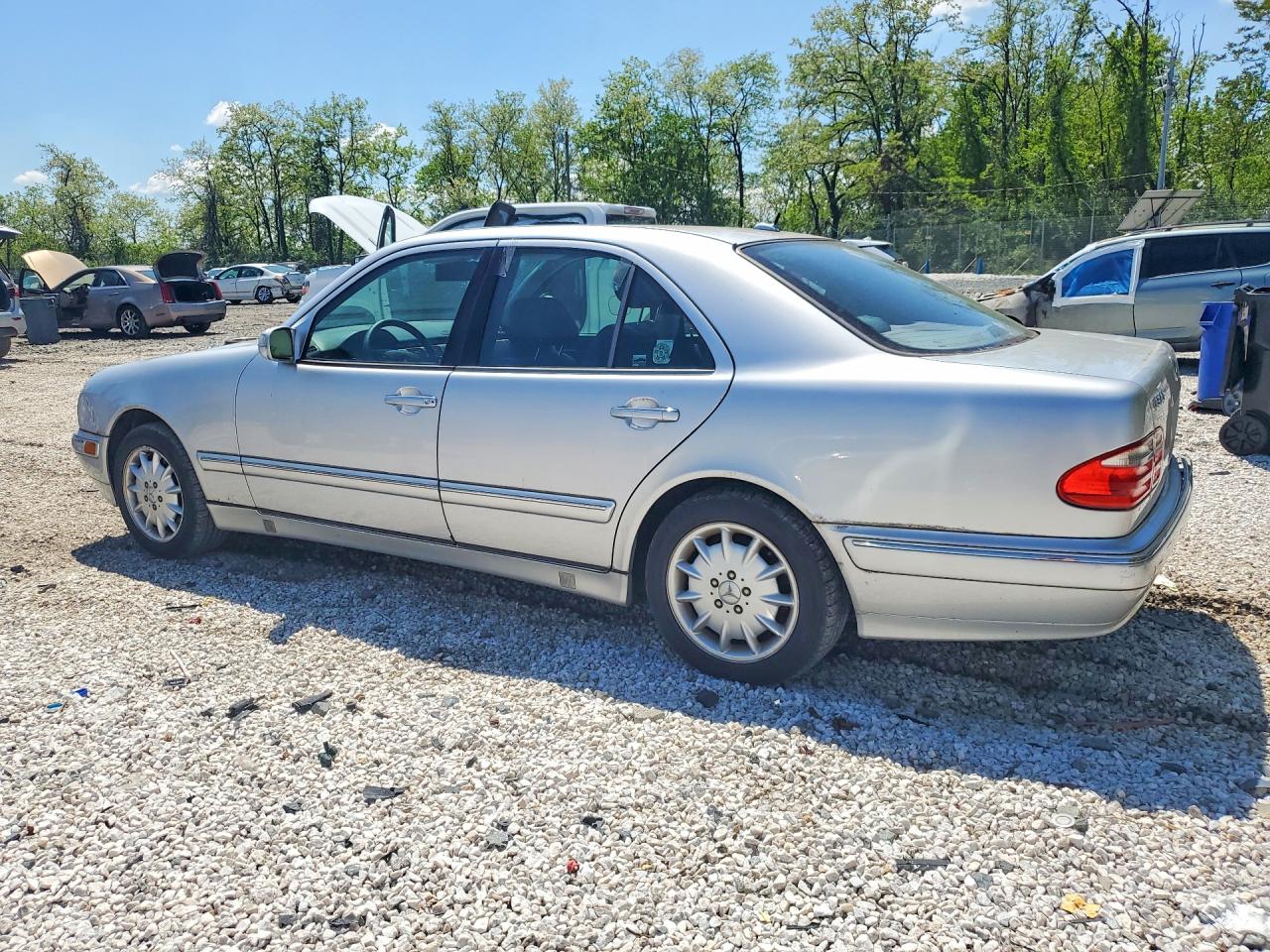 2000 Mercedes-benz E 320 Серебряный vin: WDBJF65J7YB148619