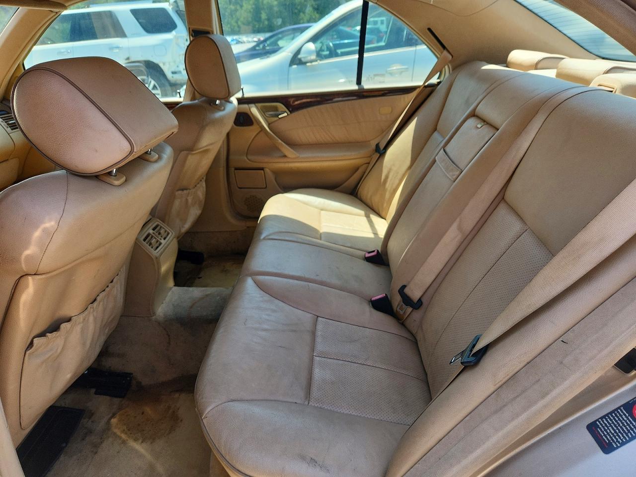 2001 Mercedes-benz E 320 Tan vin: WDBJF65J81B244409