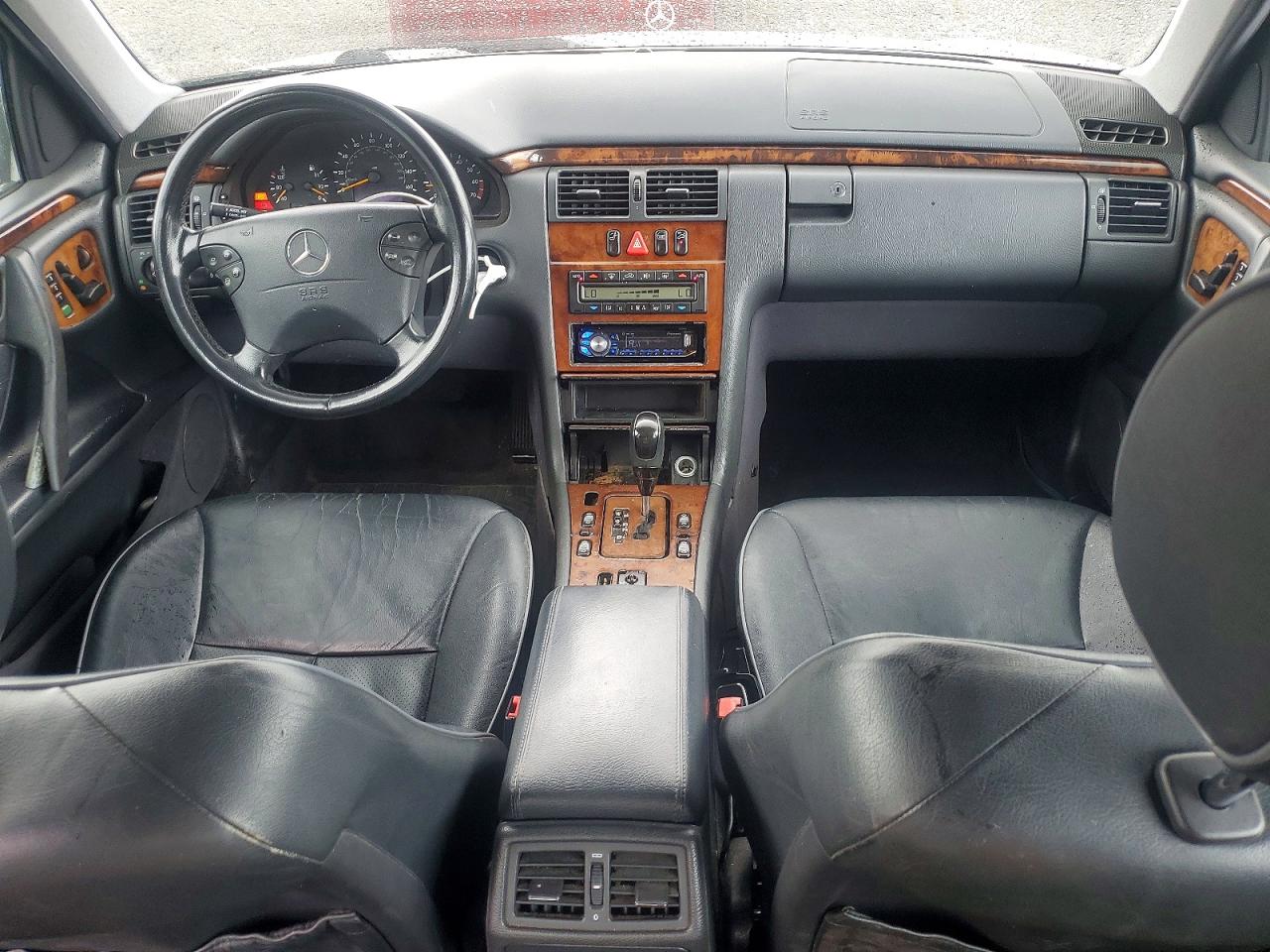 2002 Mercedes-benz E 320 Silver vin: WDBJF65J82B477322