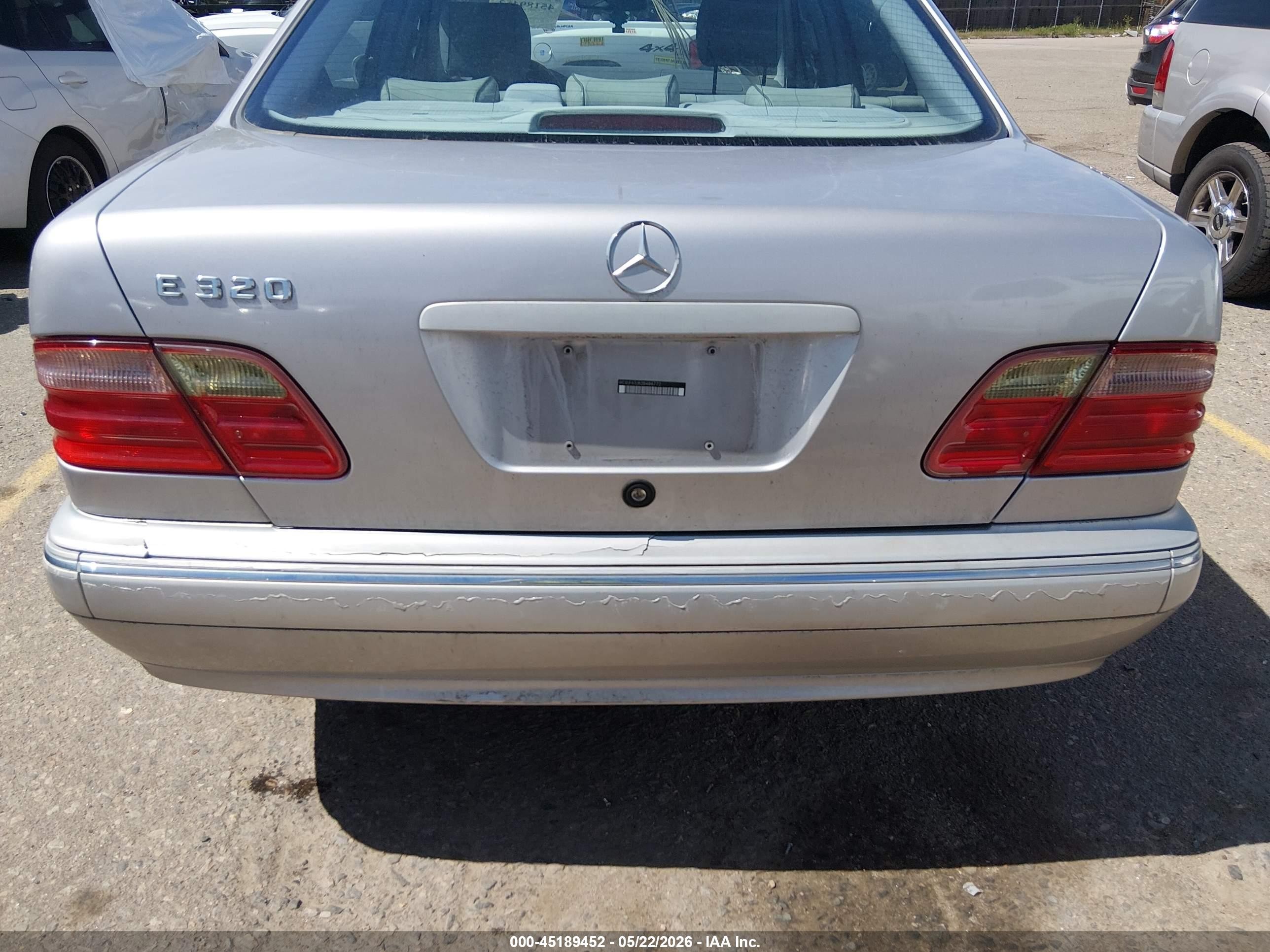 2002 Mercedes-benz E 320 Special Edition Серебряный vin: WDBJF65J82B484772