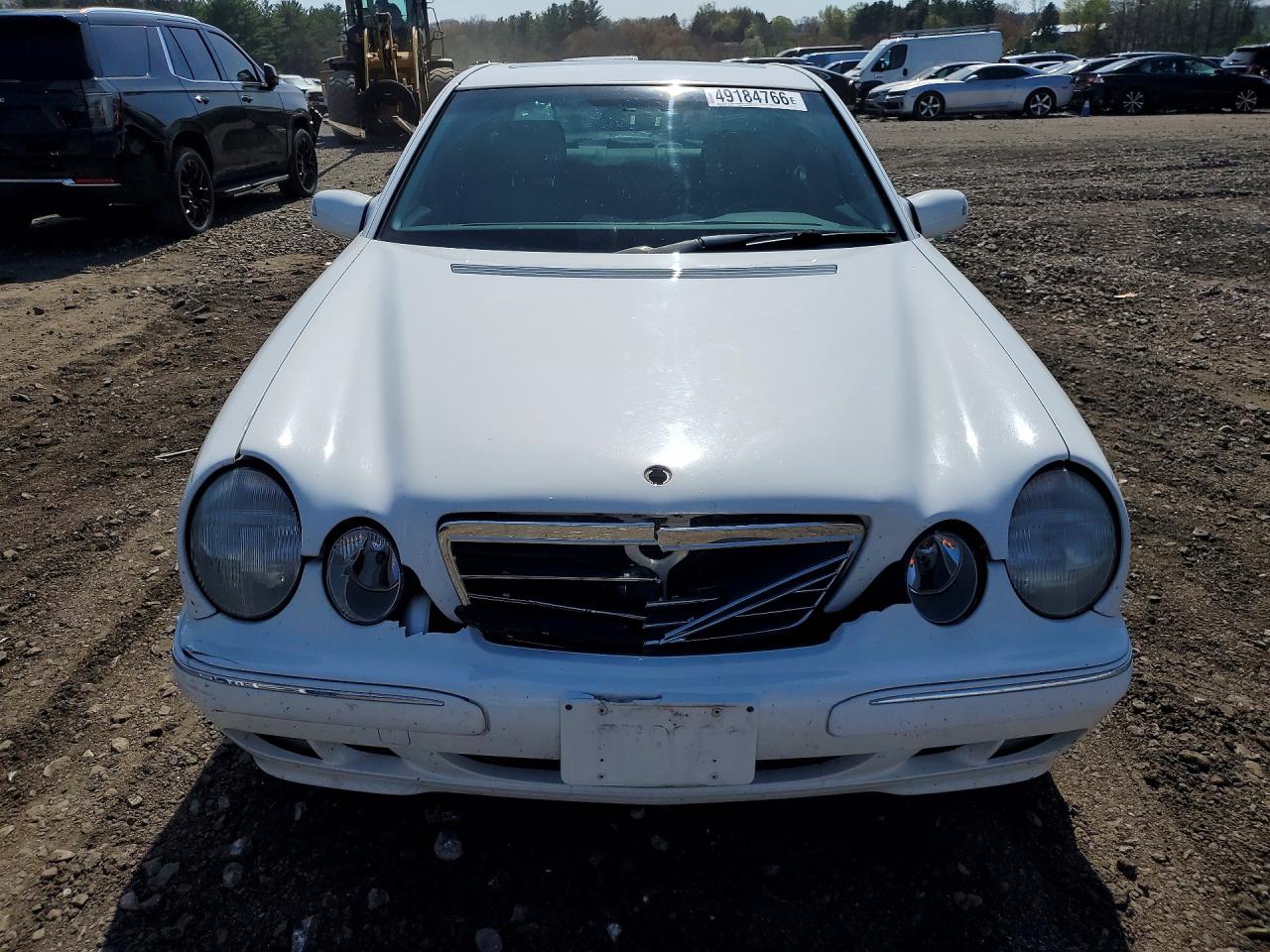 2000 Mercedes-benz E 320 White vin: WDBJF65J8YA971162