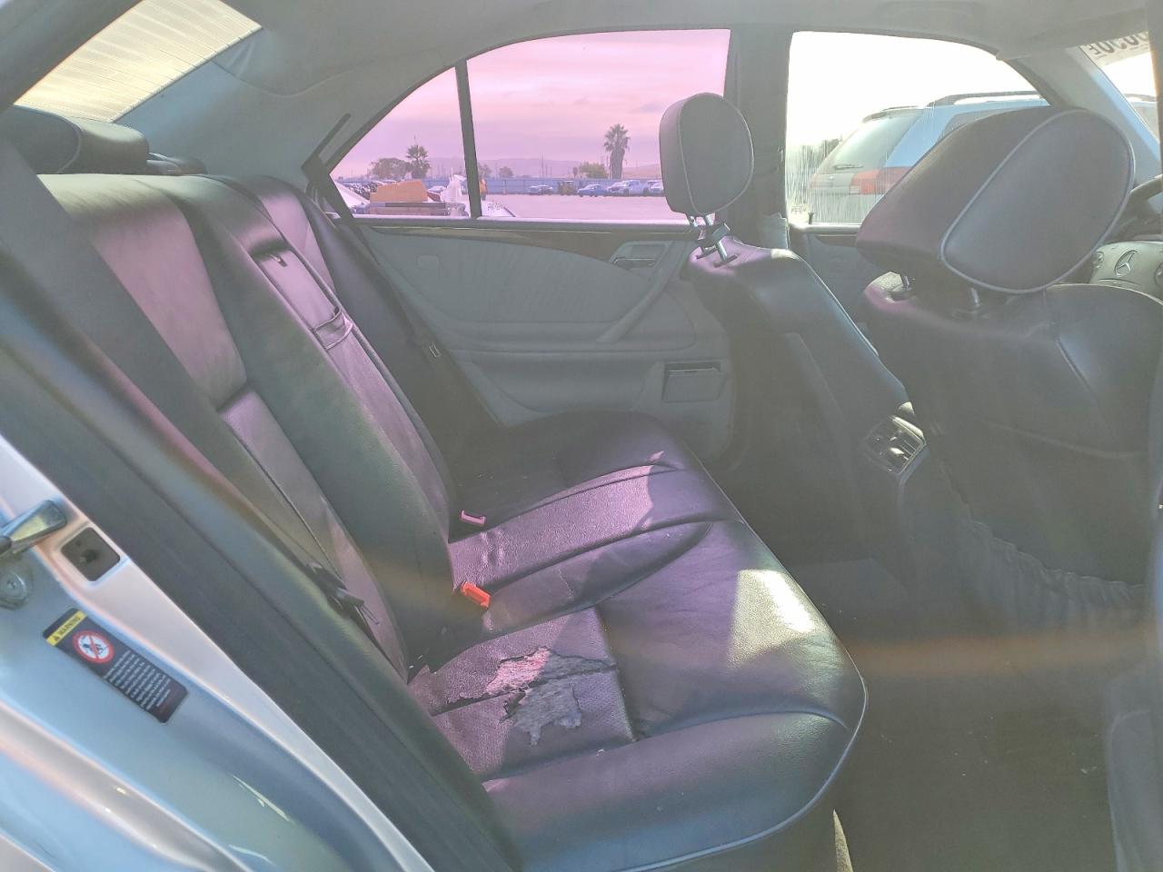 2000 Mercedes-benz E 320 Silver vin: WDBJF65J8YB090763