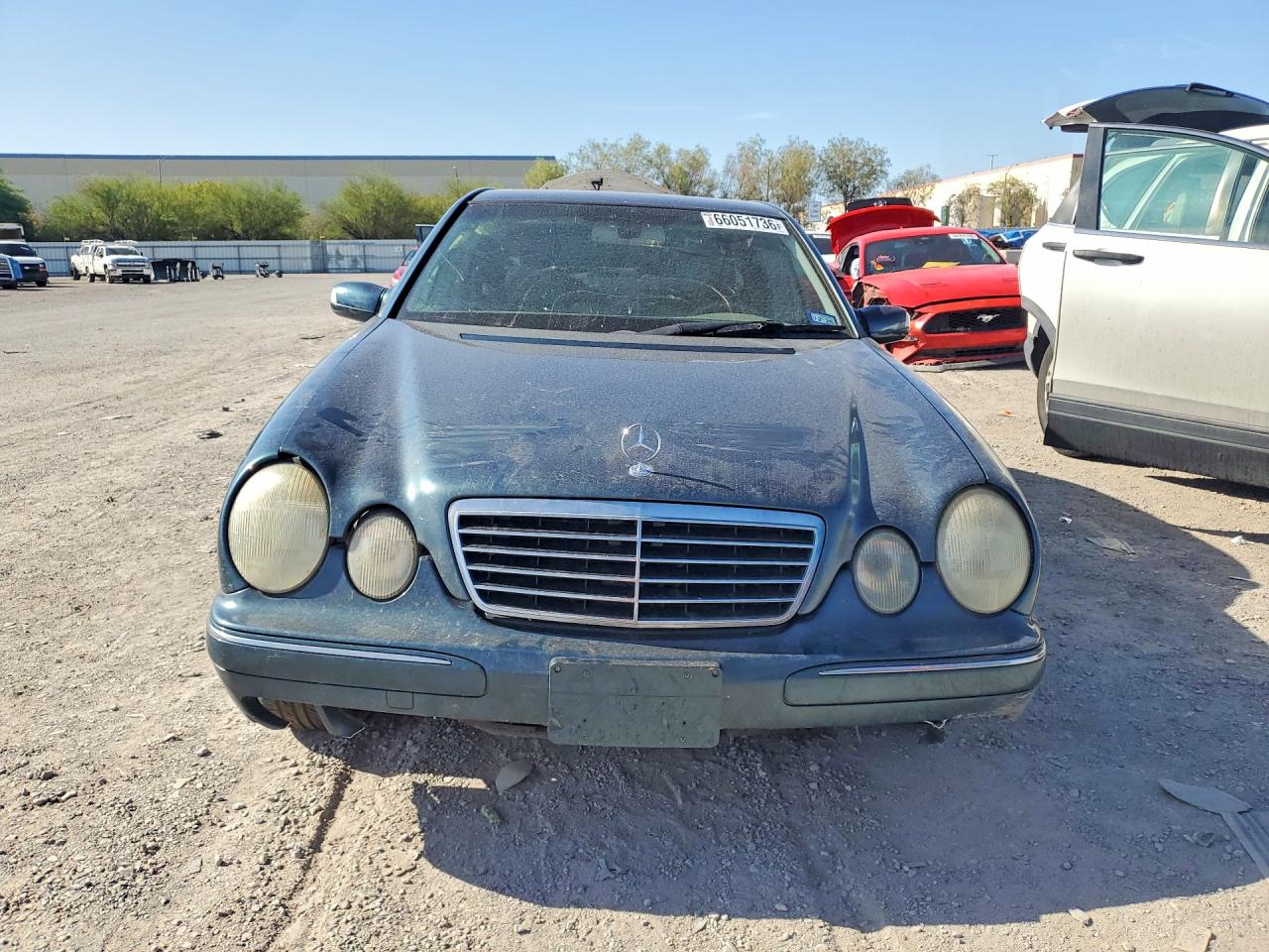 2000 Mercedes-benz E 320 Teal vin: WDBJF65J8YB161296