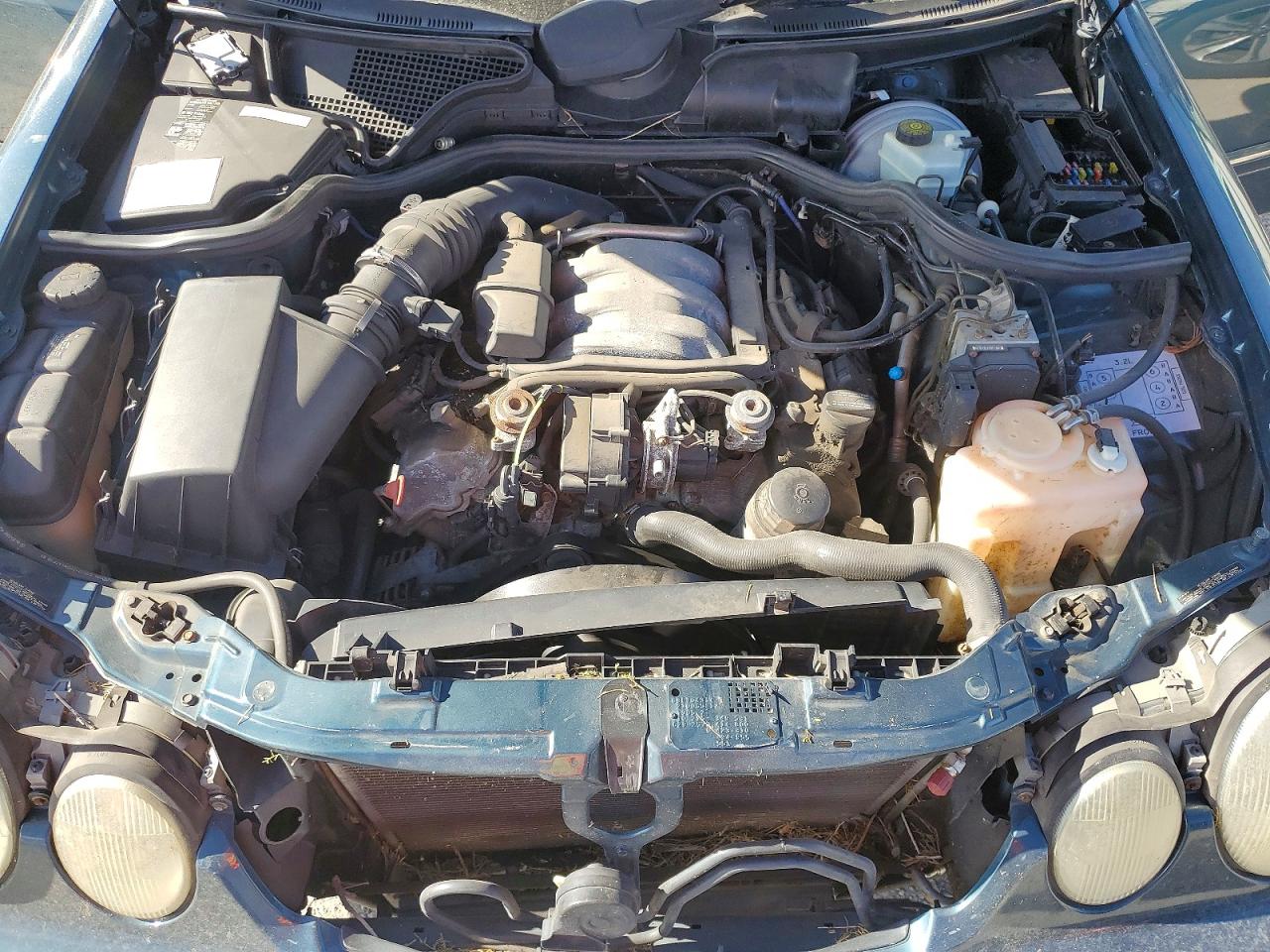 2000 Mercedes-benz E 320 Teal vin: WDBJF65J8YB161296