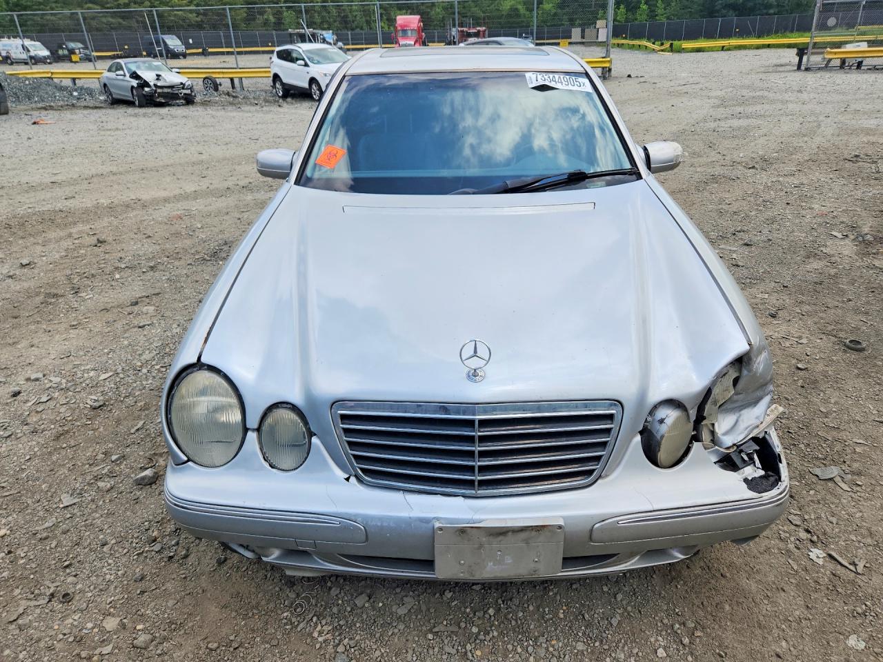 2001 Mercedes-benz E 320 Silver vin: WDBJF65J91B337925