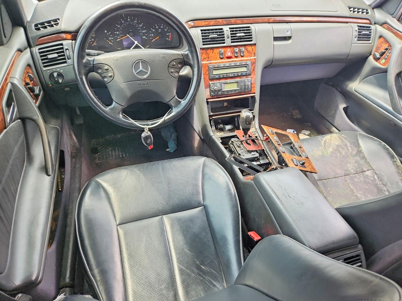 2001 Mercedes-benz E 320 Silver vin: WDBJF65J91B337925