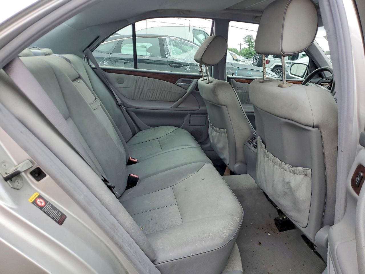 2002 Mercedes-benz E 320 Silver vin: WDBJF65J92B500803