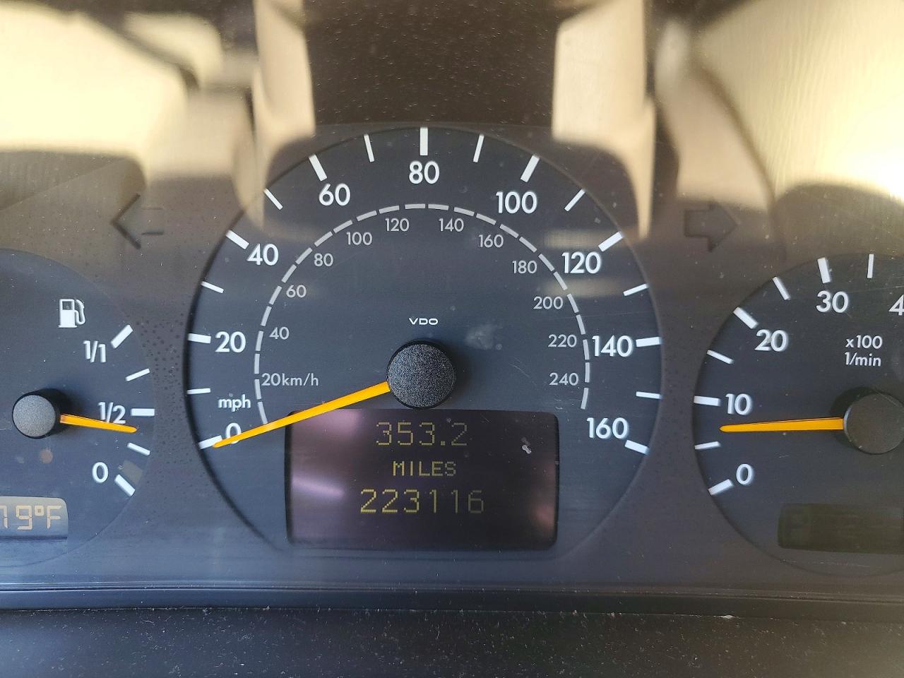 2000 Mercedes-benz E 320 Black vin: WDBJF65J9YA997981