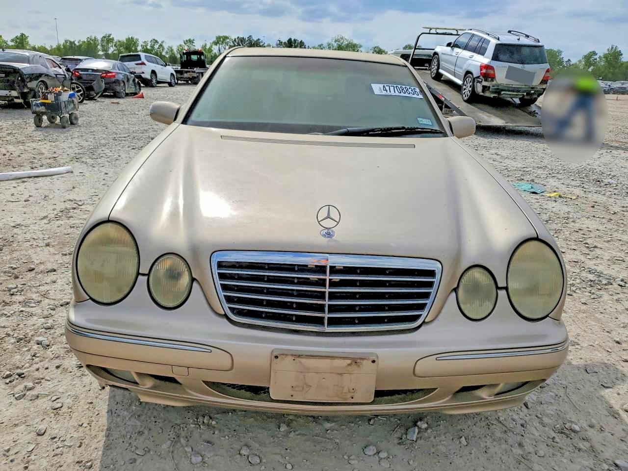 2000 Mercedes-benz E 320 Gold vin: WDBJF65J9YB075091