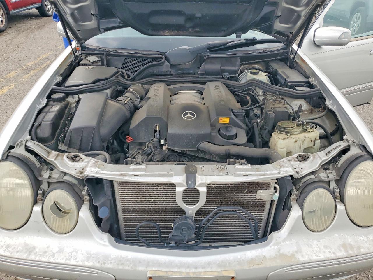 2000 Mercedes-benz E 320 Silver vin: WDBJF65J9YB163851