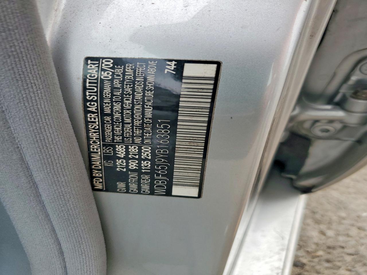 2000 Mercedes-benz E 320 Silver vin: WDBJF65J9YB163851