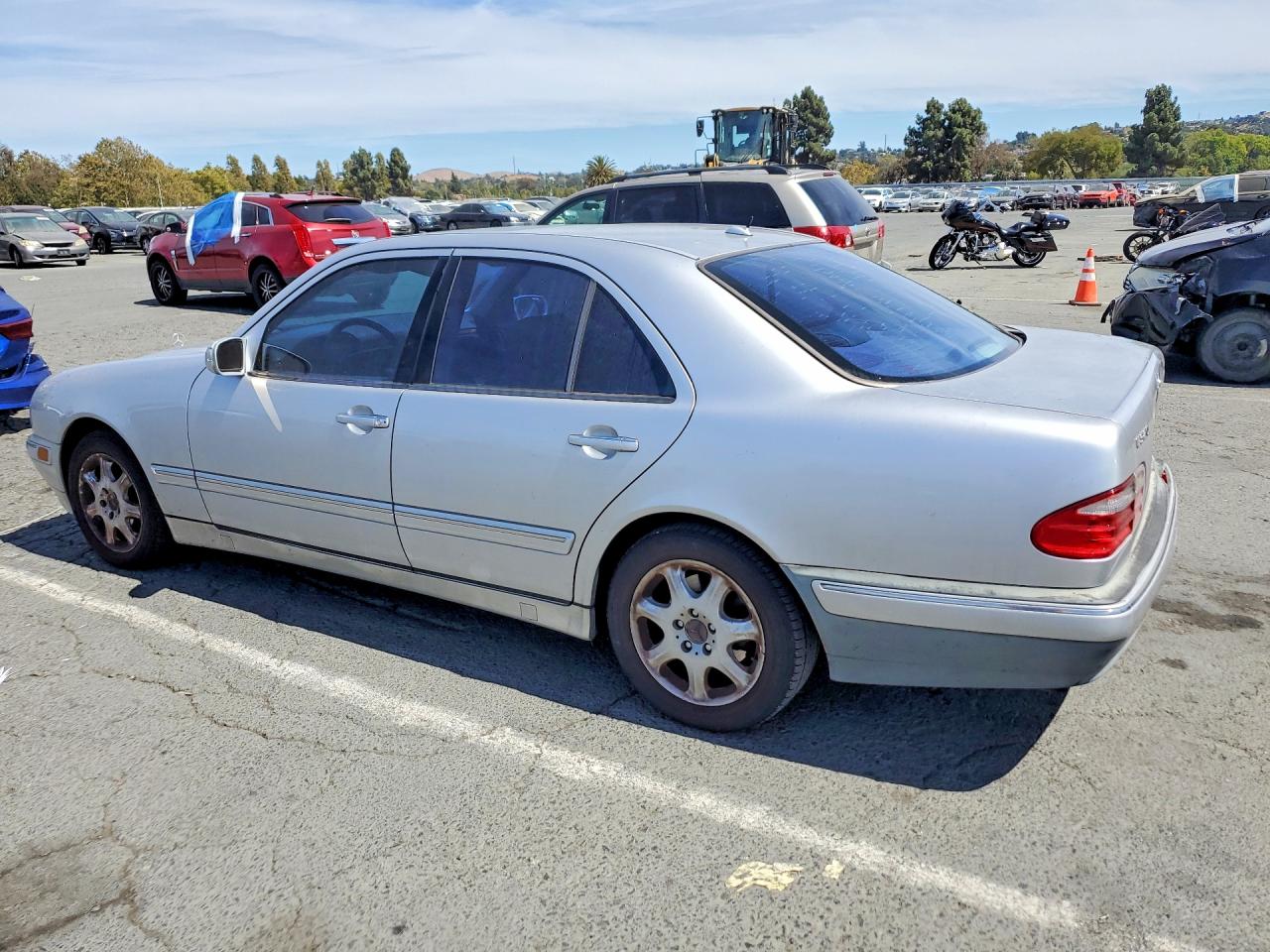 2000 Mercedes-benz E 320 Silver vin: WDBJF65J9YB167107