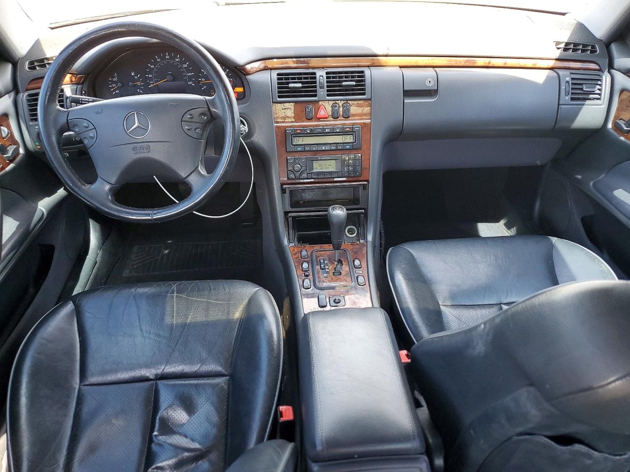 2000 Mercedes-benz E 320 Silver vin: WDBJF65J9YB167107